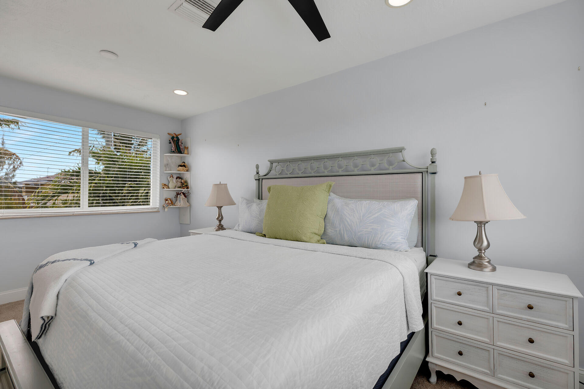 Islamorada, Florida, 33036, United States, 5 Bedrooms Bedrooms, ,3 BathroomsBathrooms,Residential,Active,2038223