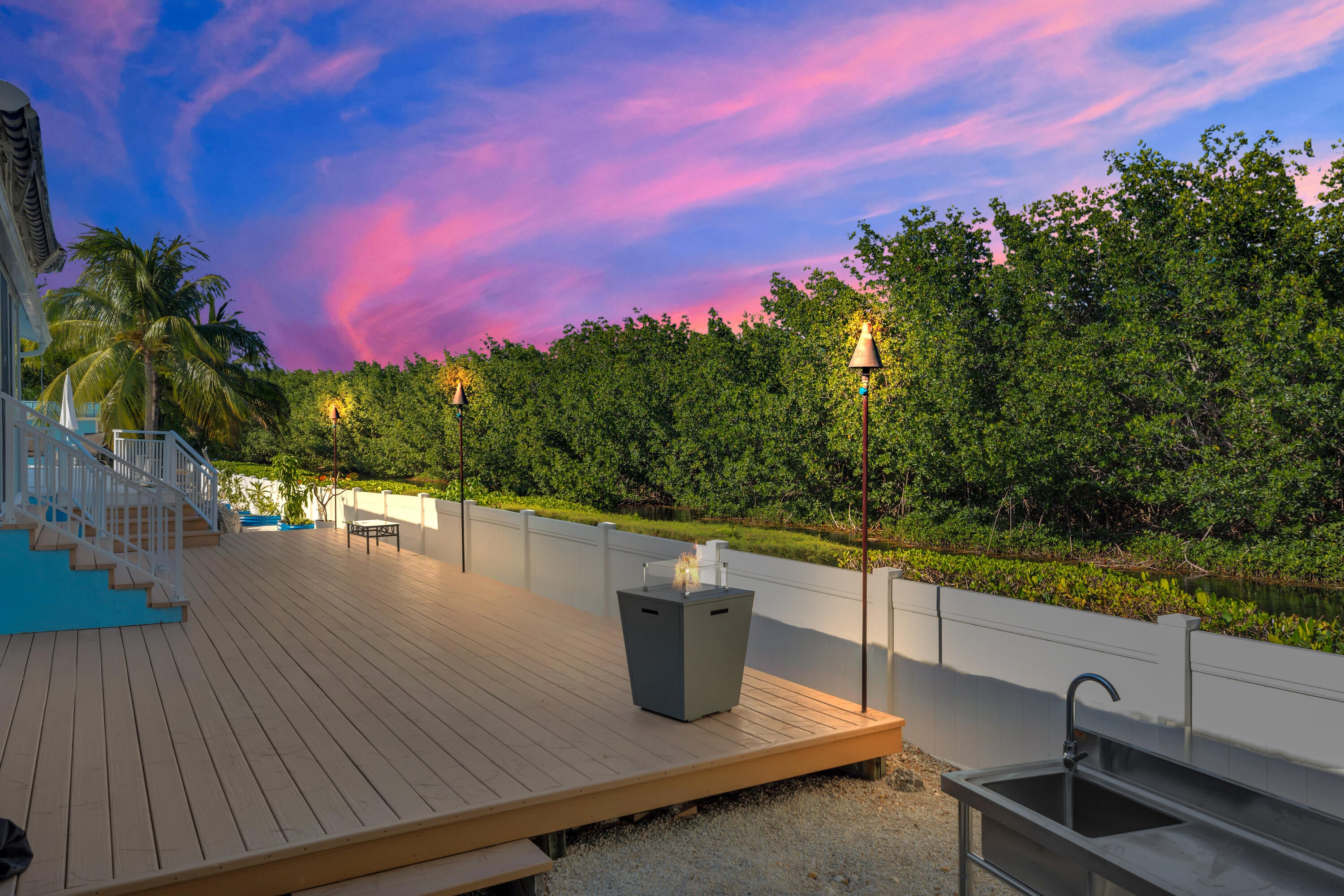 Islamorada, Florida, 33036, United States, 5 Bedrooms Bedrooms, ,3 BathroomsBathrooms,Residential,Active,2038223