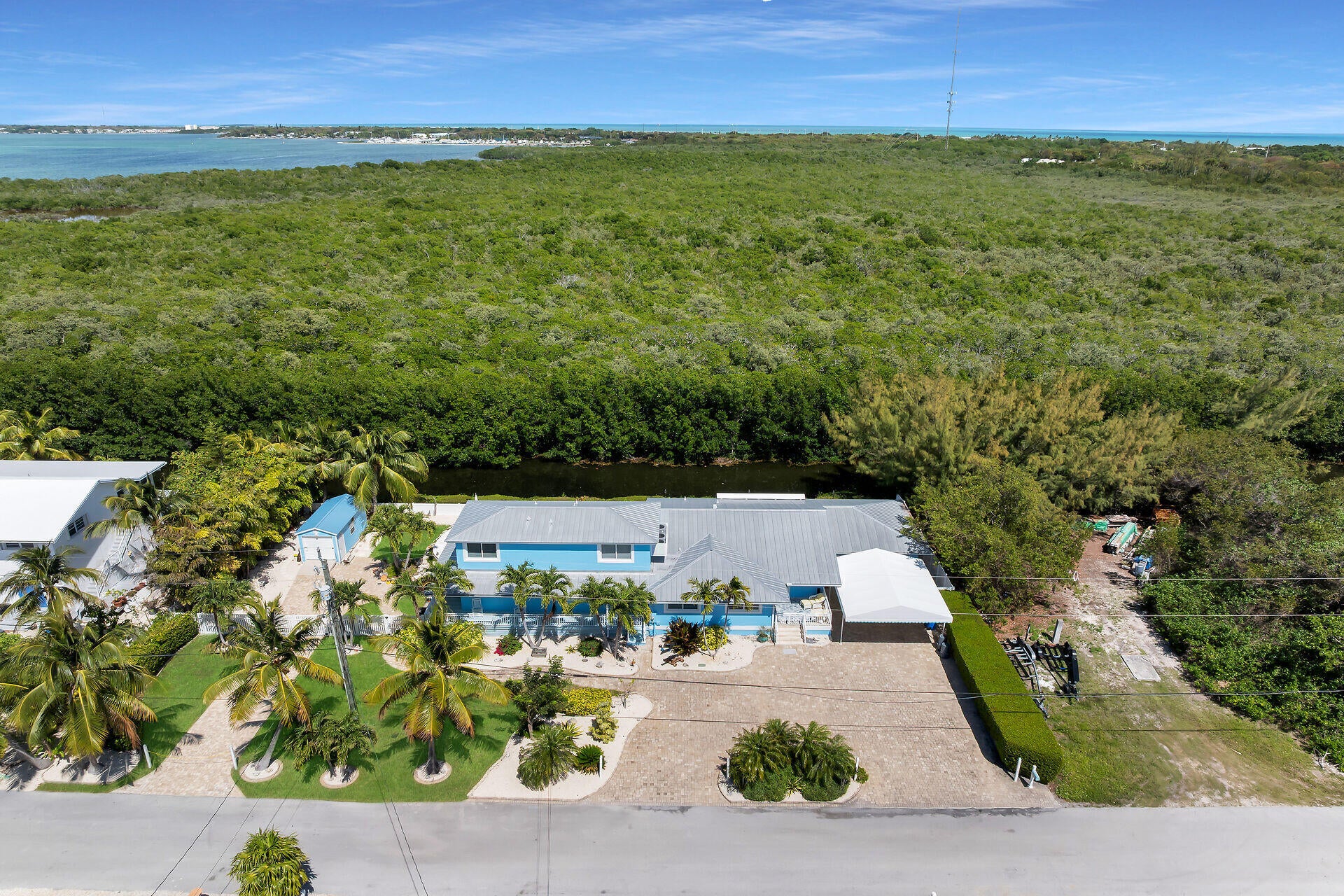 Islamorada, Florida, 33036, United States, 5 Bedrooms Bedrooms, ,3 BathroomsBathrooms,Residential,Active,2038223