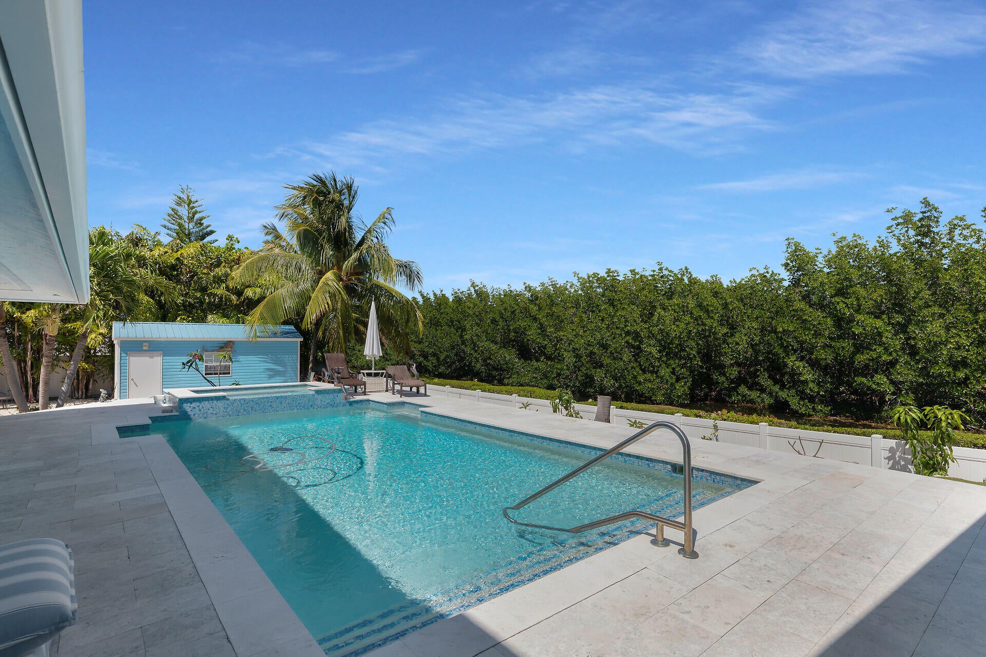 Islamorada, Florida, 33036, United States, 5 Bedrooms Bedrooms, ,3 BathroomsBathrooms,Residential,Active,2038223