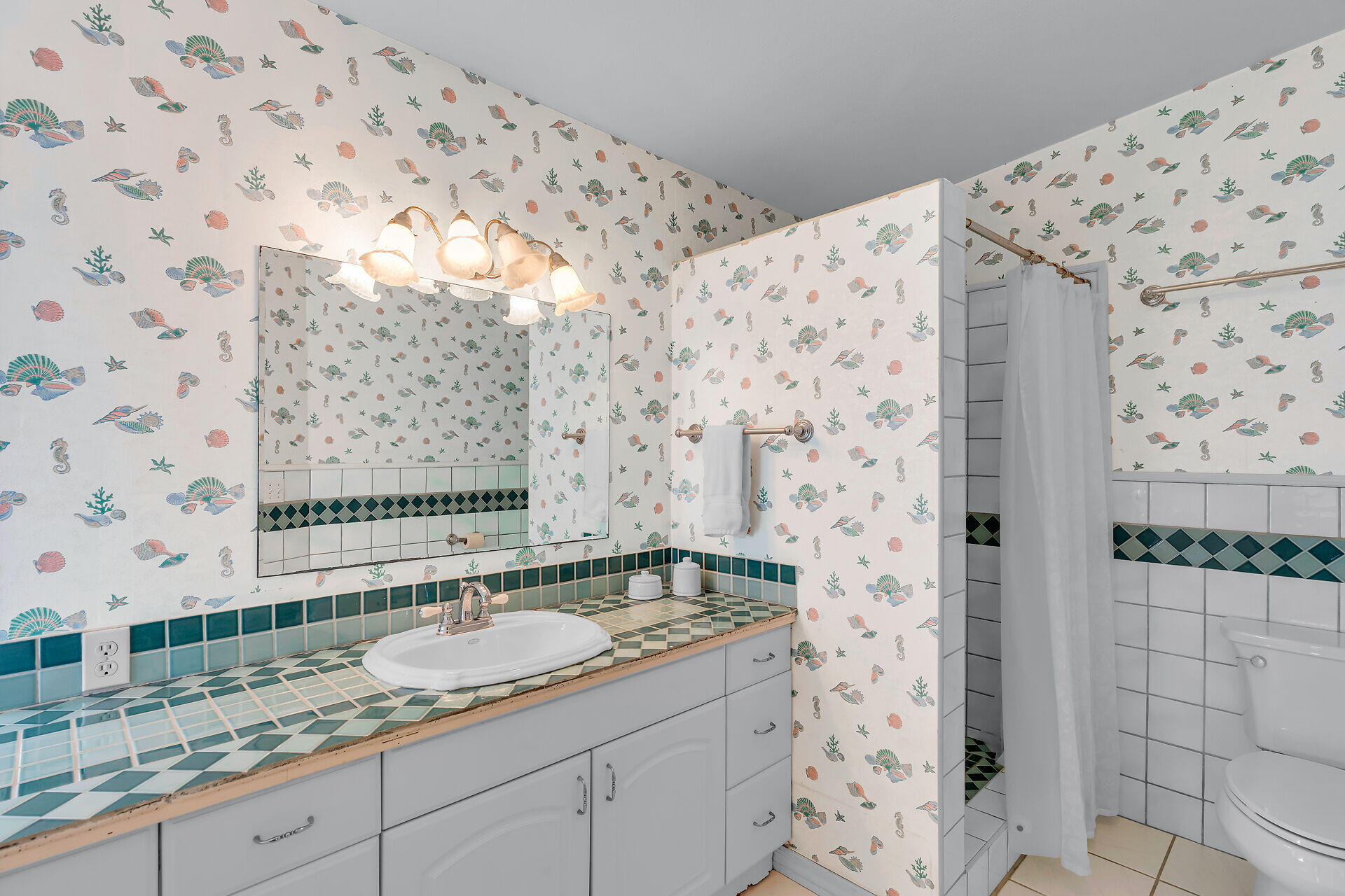 Key Largo, Florida 33037, United States, 4 Bedrooms Bedrooms, ,3 BathroomsBathrooms,Residential,Active,31415