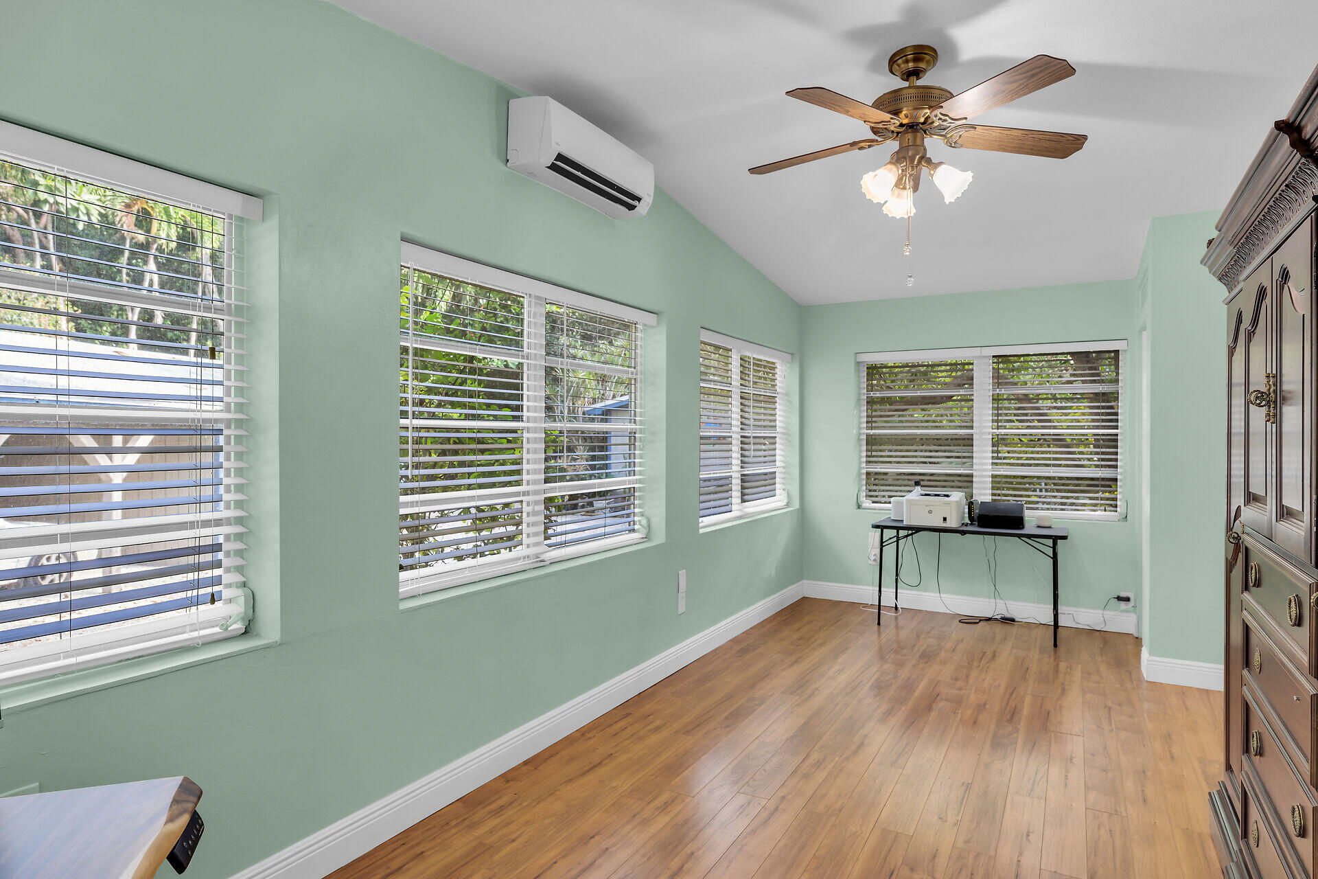 Key Largo, Florida 33037, United States, 4 Bedrooms Bedrooms, ,3 BathroomsBathrooms,Residential,Active,31415