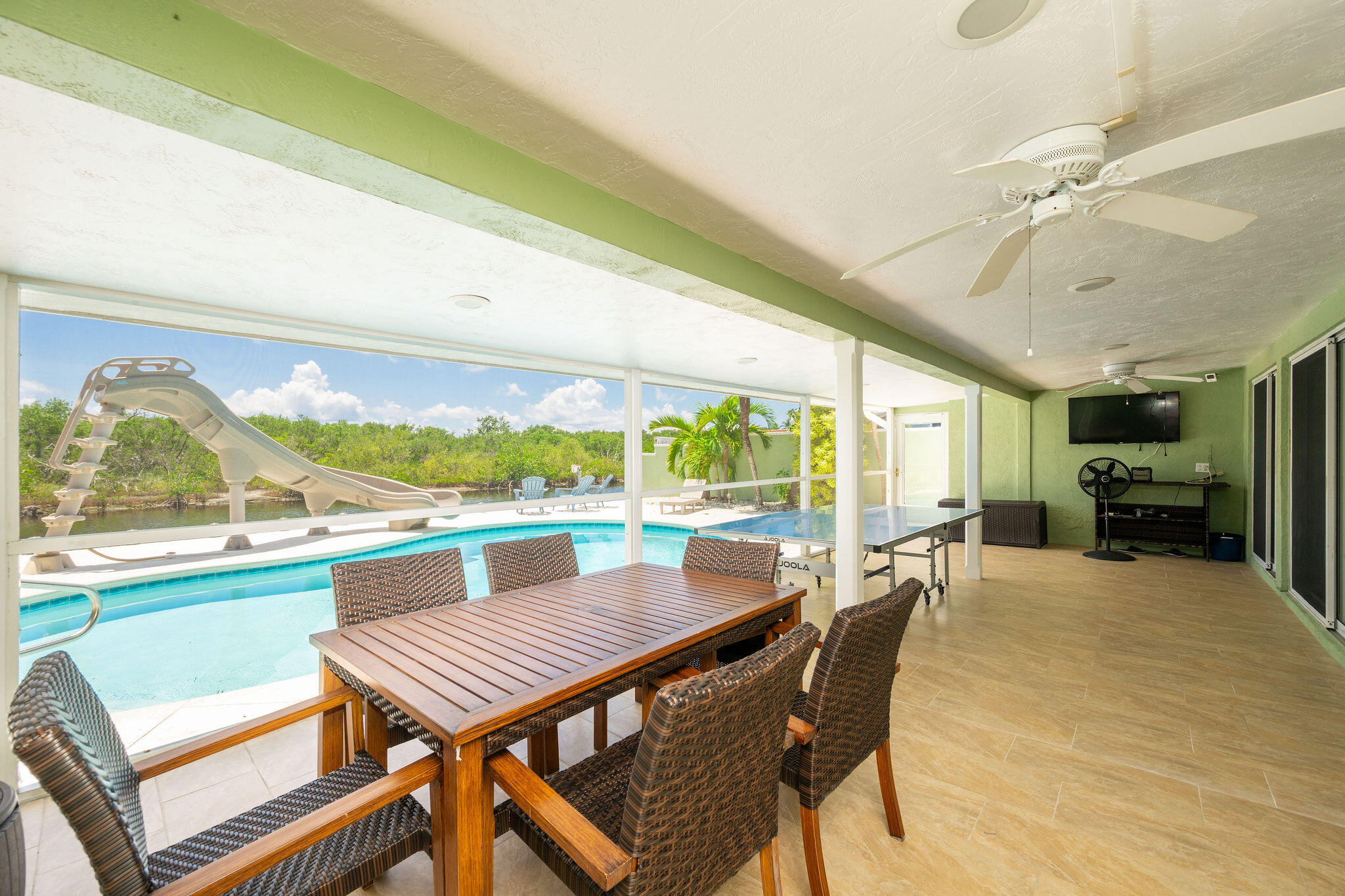 Key West, Florida 33040, United States, 3 Bedrooms Bedrooms, ,3 BathroomsBathrooms,Residential,Active,207478