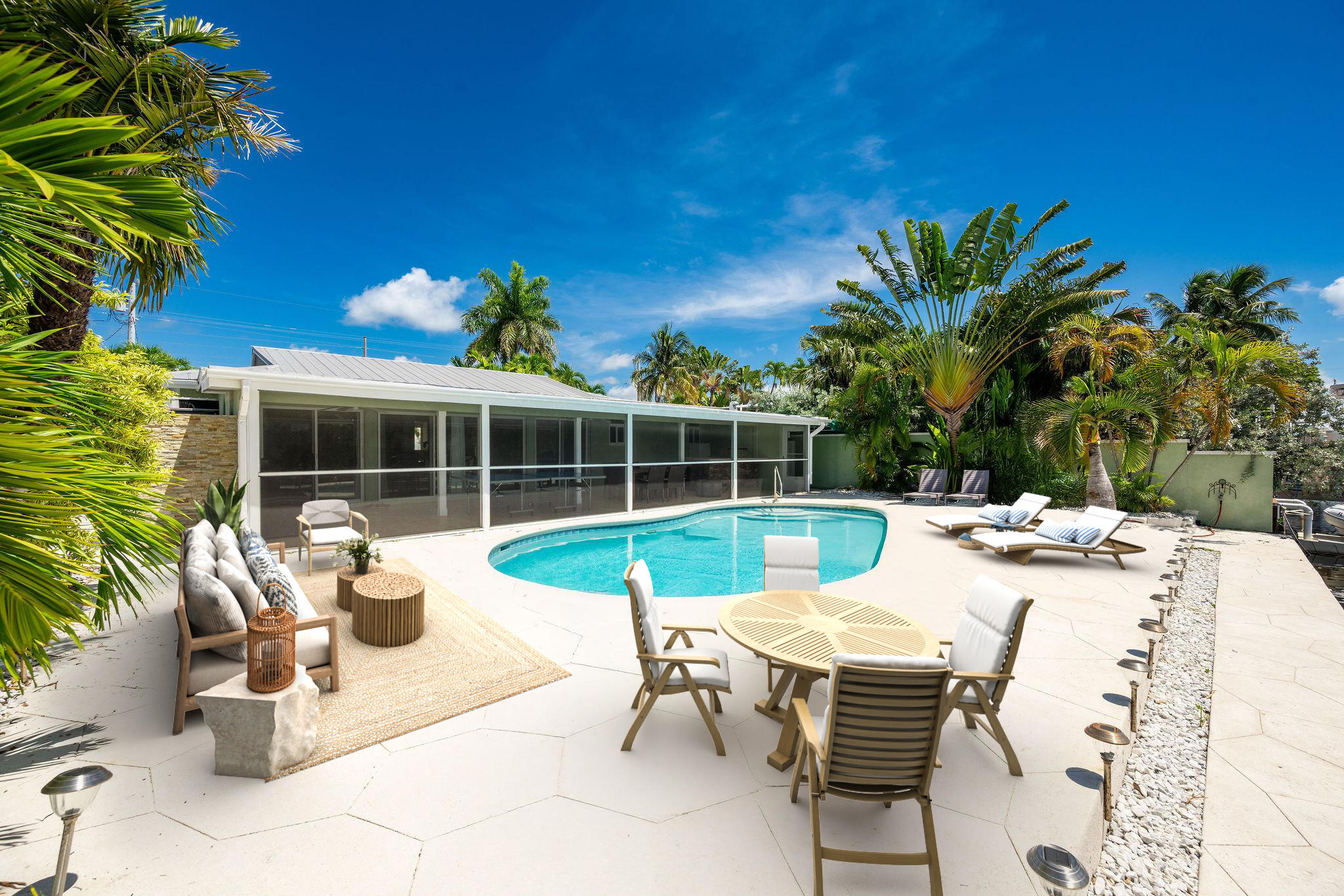 Key West, Florida 33040, United States, 3 Bedrooms Bedrooms, ,3 BathroomsBathrooms,Residential,Active,207478