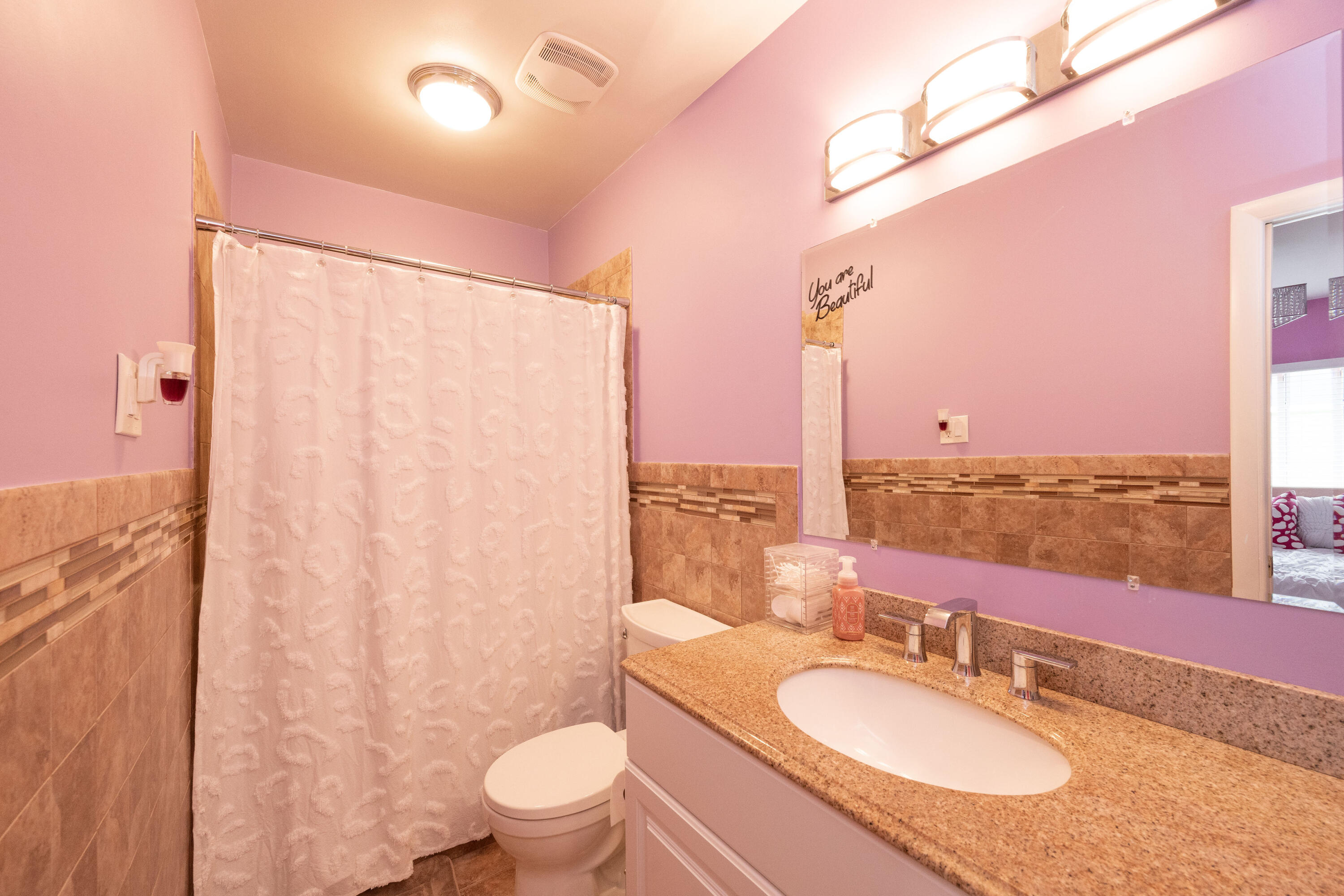 Key West, Florida 33040, United States, 3 Bedrooms Bedrooms, ,3 BathroomsBathrooms,Residential,Active,207478