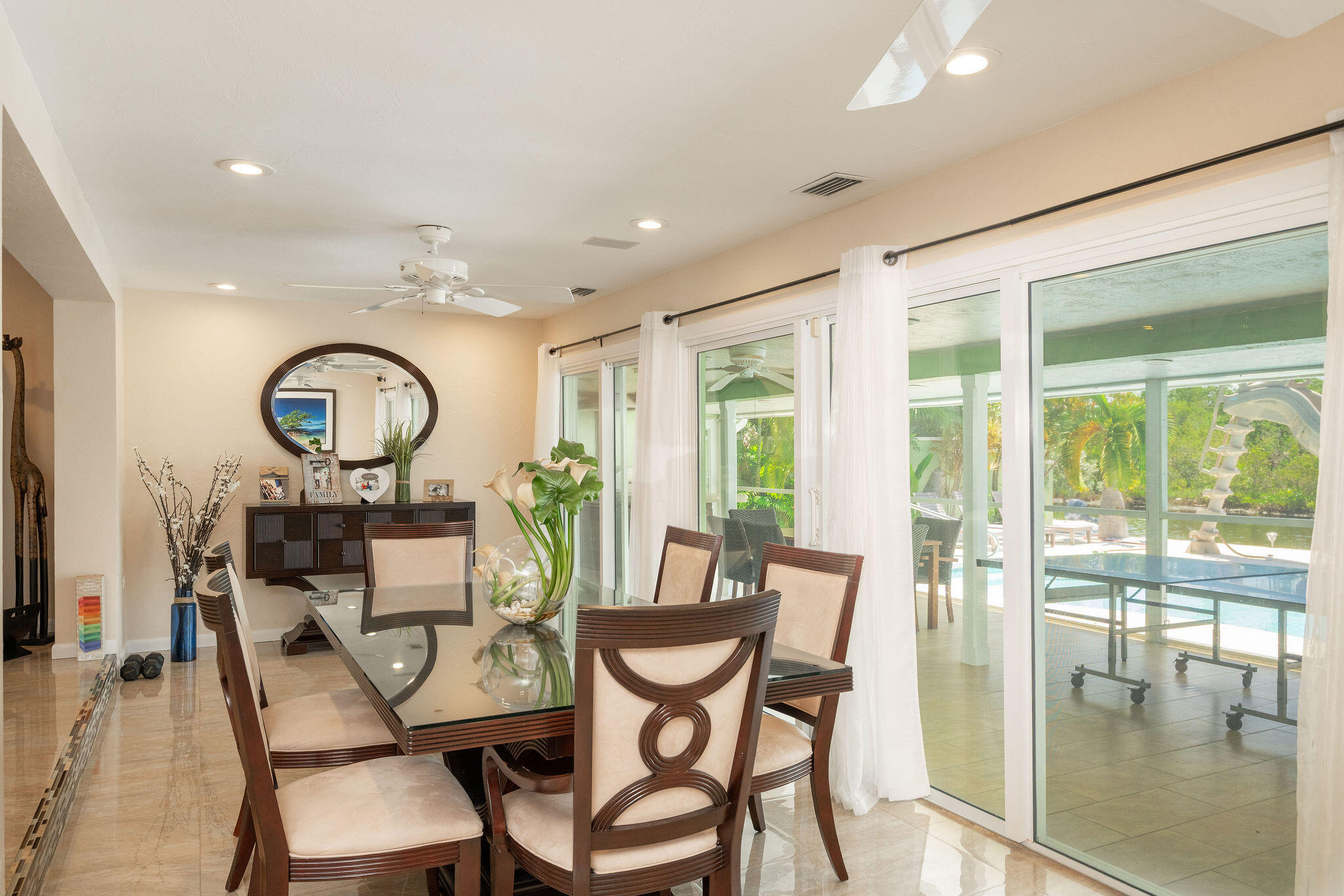 Key West, Florida 33040, United States, 3 Bedrooms Bedrooms, ,3 BathroomsBathrooms,Residential,Active,207478