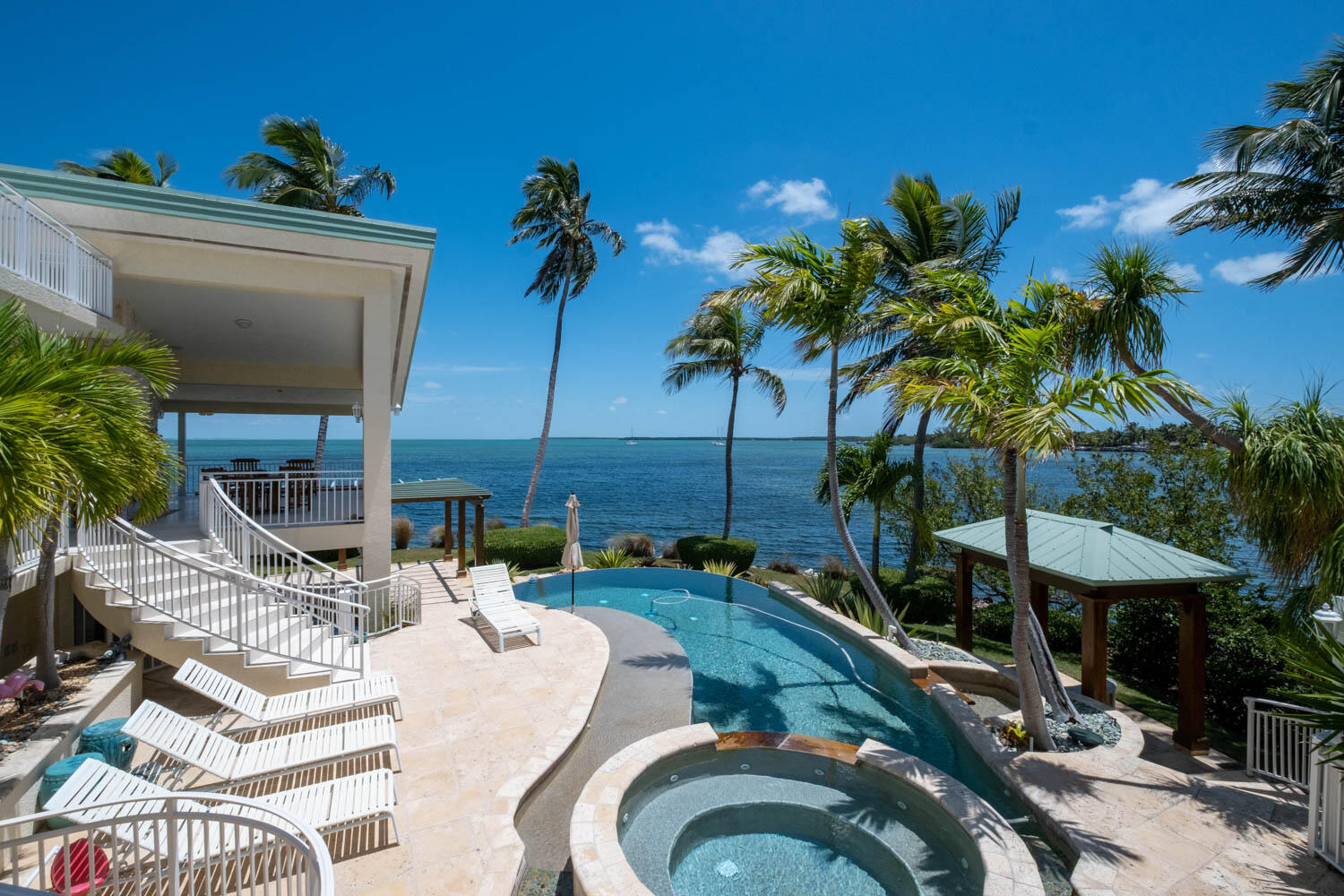 Islamorada, Florida 33036, United States, 4 Bedrooms Bedrooms, ,4 BathroomsBathrooms,Residential,Active,18376