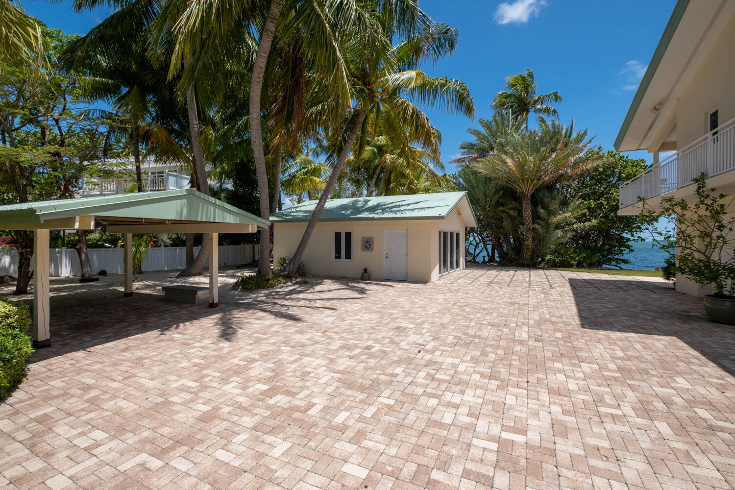 Islamorada, Florida 33036, United States, 4 Bedrooms Bedrooms, ,4 BathroomsBathrooms,Residential,Active,18376