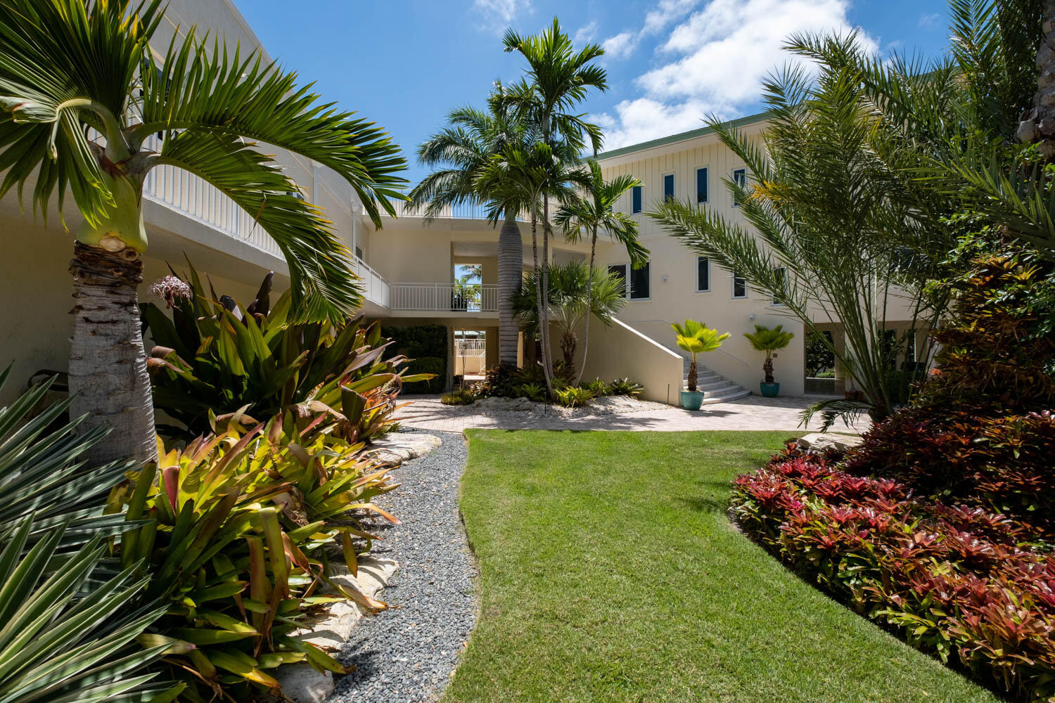 Islamorada, Florida 33036, United States, 4 Bedrooms Bedrooms, ,4 BathroomsBathrooms,Residential,Active,18376