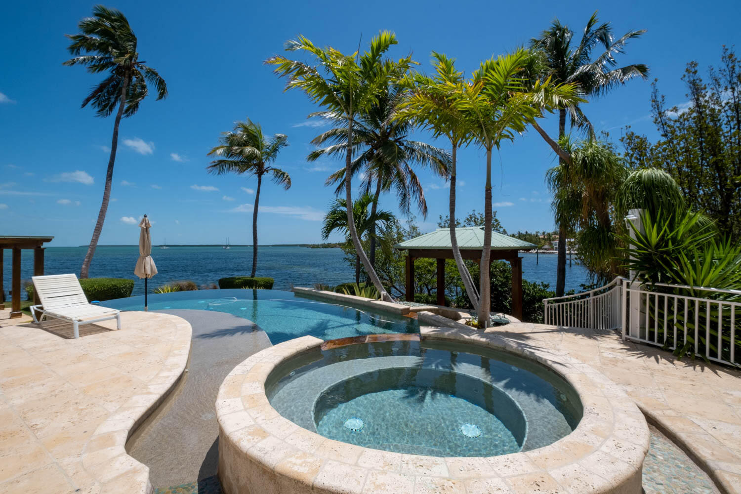 Islamorada, Florida 33036, United States, 4 Bedrooms Bedrooms, ,4 BathroomsBathrooms,Residential,Active,18376