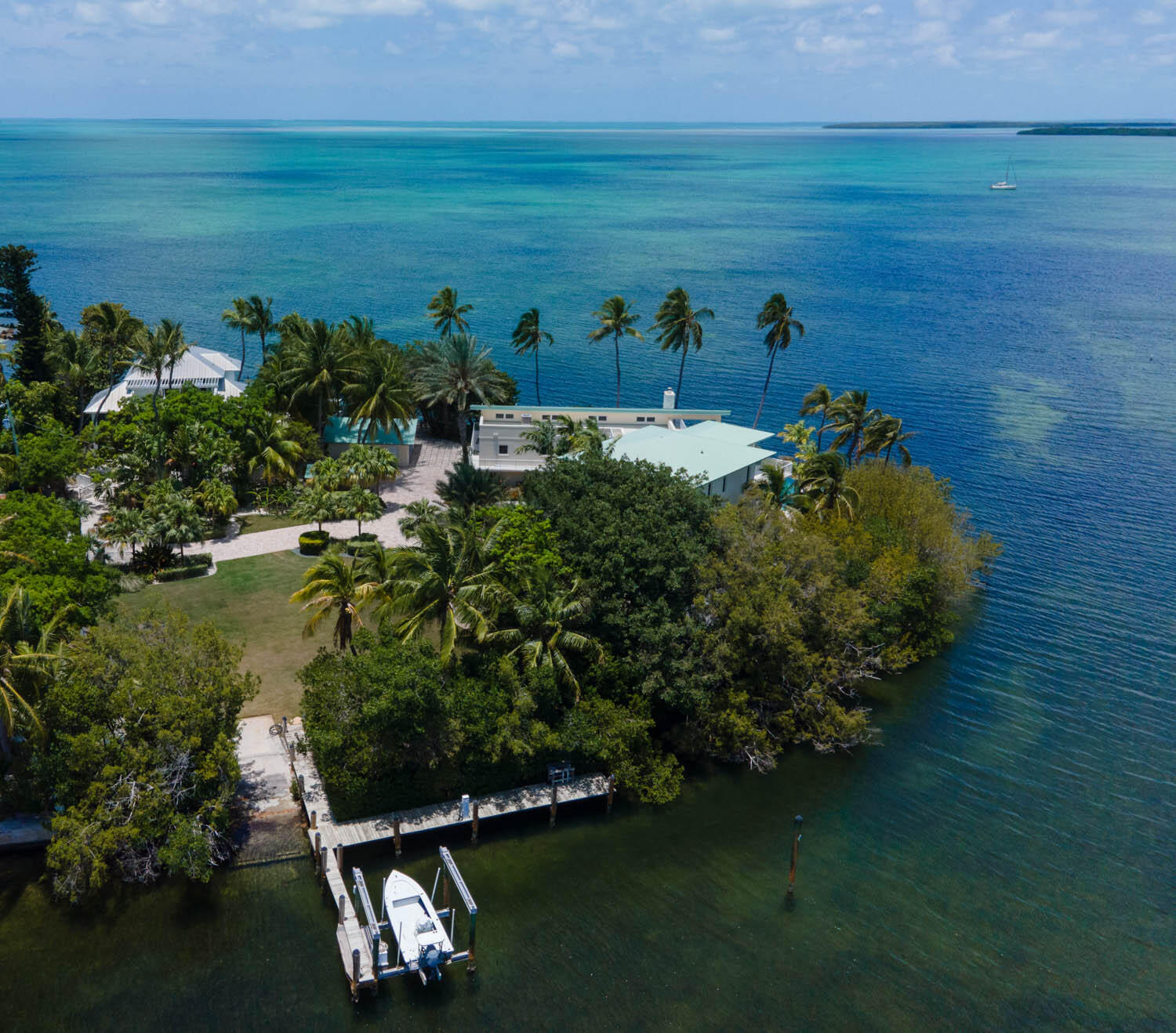 Islamorada, Florida 33036, United States, 4 Bedrooms Bedrooms, ,4 BathroomsBathrooms,Residential,Active,18376
