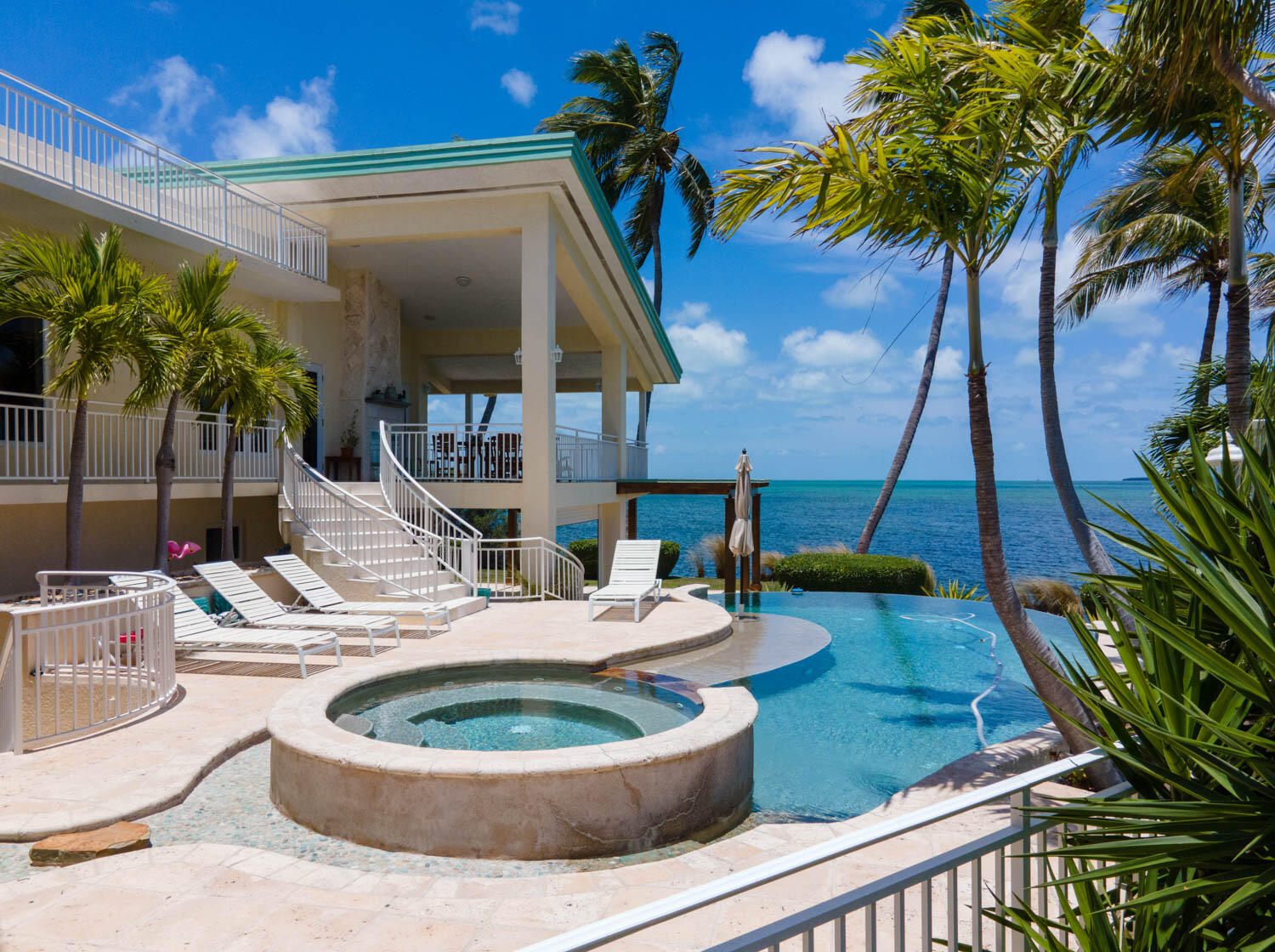 Islamorada, Florida 33036, United States, 4 Bedrooms Bedrooms, ,4 BathroomsBathrooms,Residential,Active,18376
