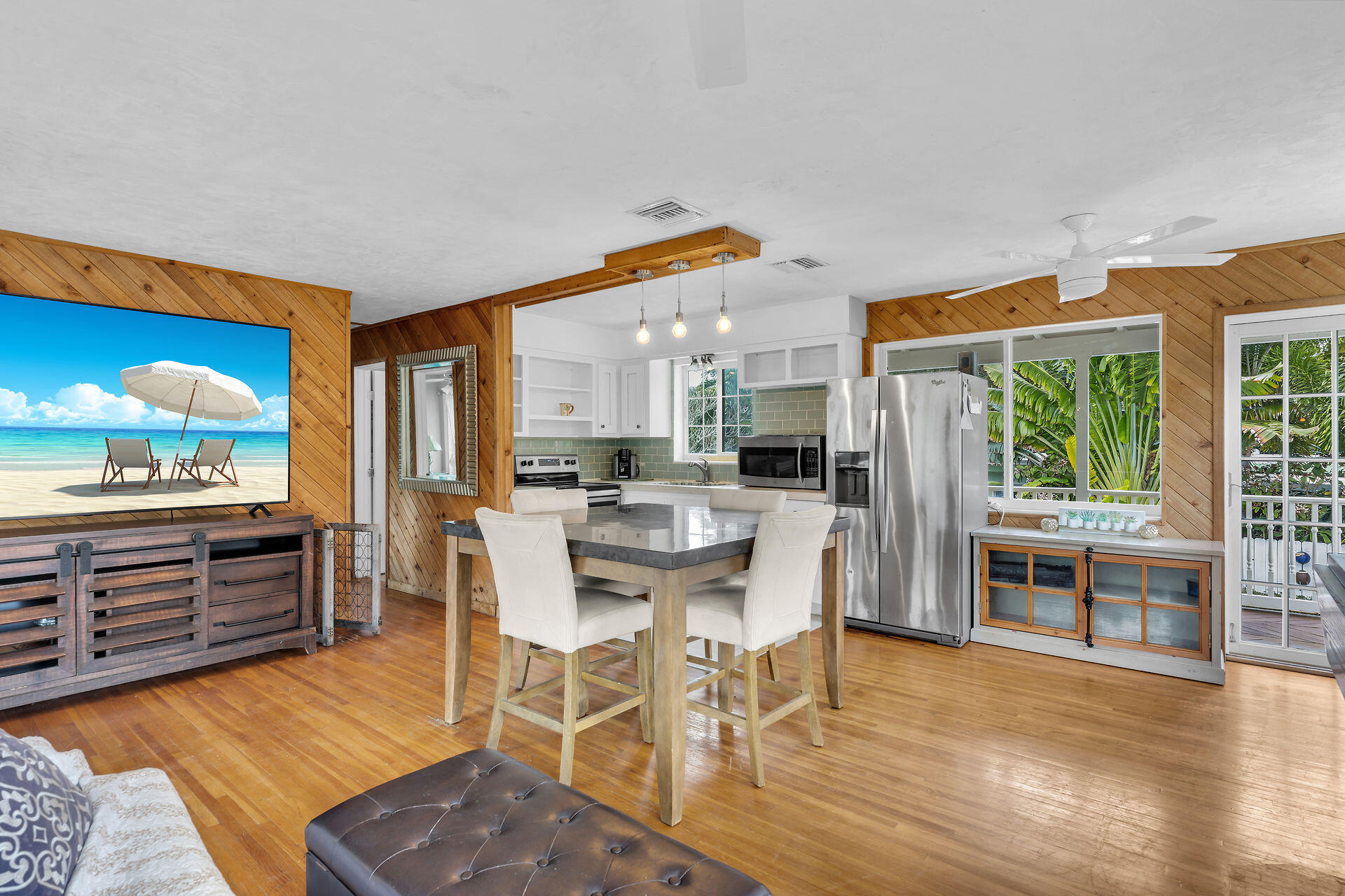 Tavernier, Florida 33070, United States, 2 Bedrooms Bedrooms, ,2 BathroomsBathrooms,Residential,Active,104128