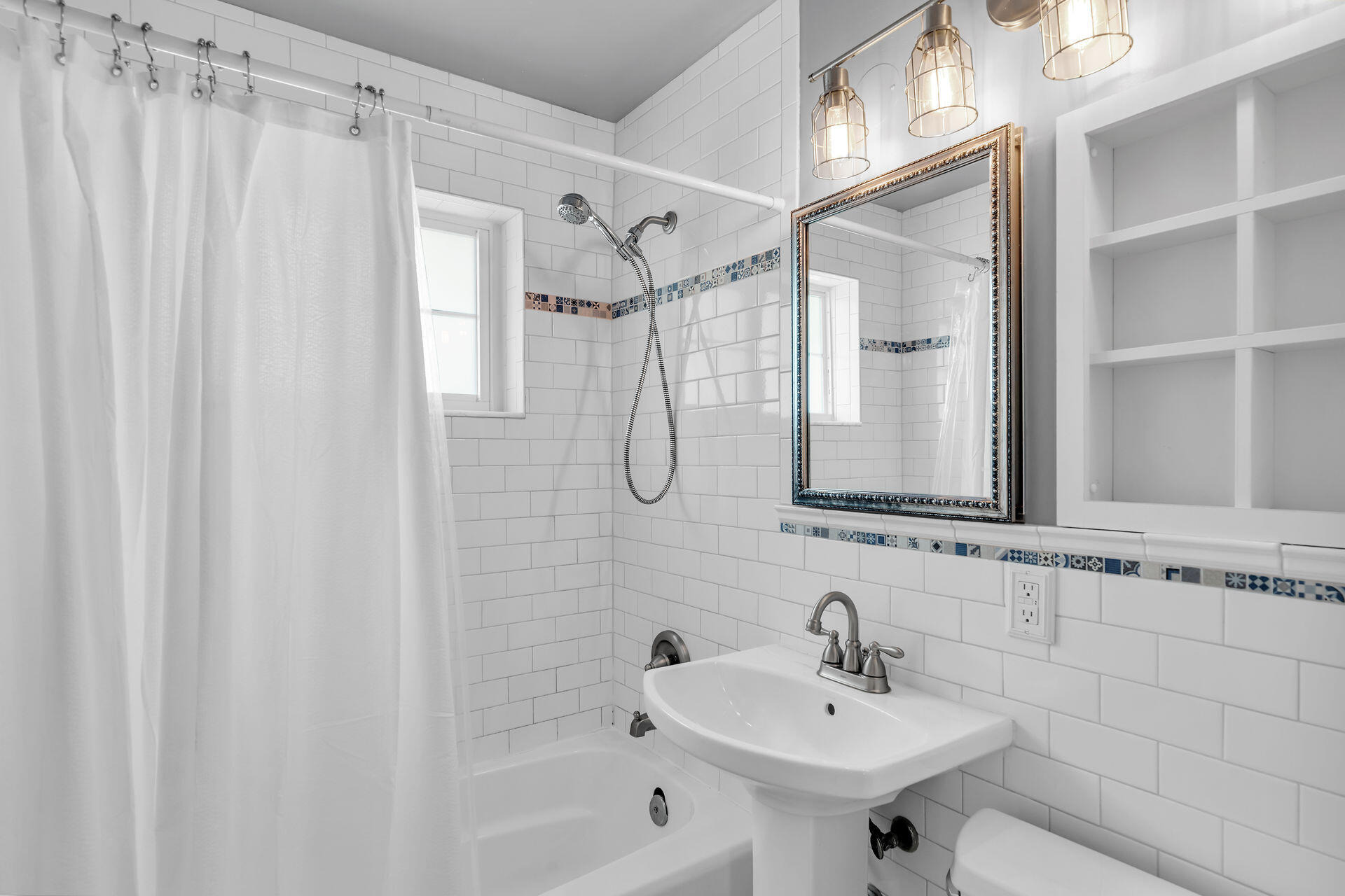 Tavernier, Florida 33070, United States, 2 Bedrooms Bedrooms, ,2 BathroomsBathrooms,Residential,Active,104128