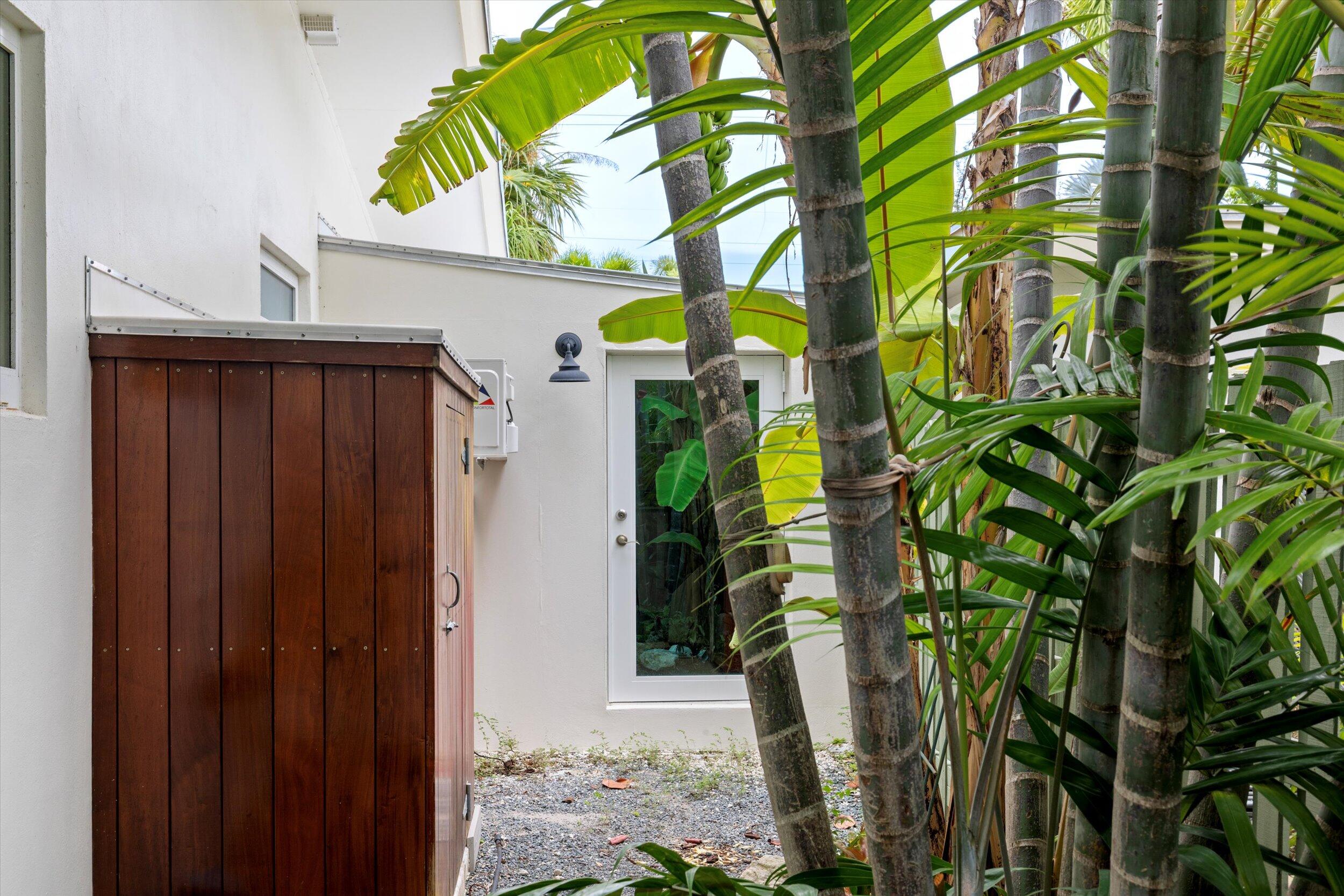 Key West, Florida 33040, United States, 3 Bedrooms Bedrooms, ,2 BathroomsBathrooms,Residential,Active,168530