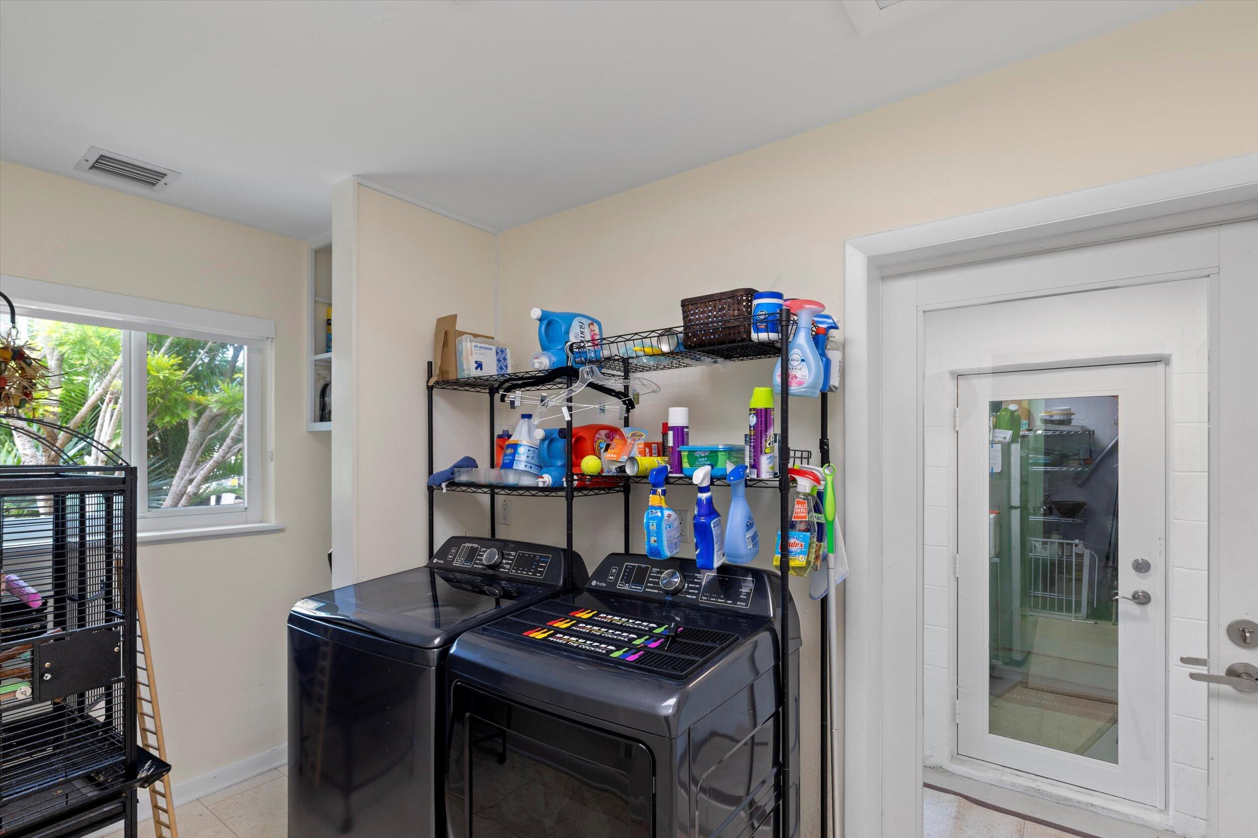 Key West, Florida 33040, United States, 3 Bedrooms Bedrooms, ,2 BathroomsBathrooms,Residential,Active,168530