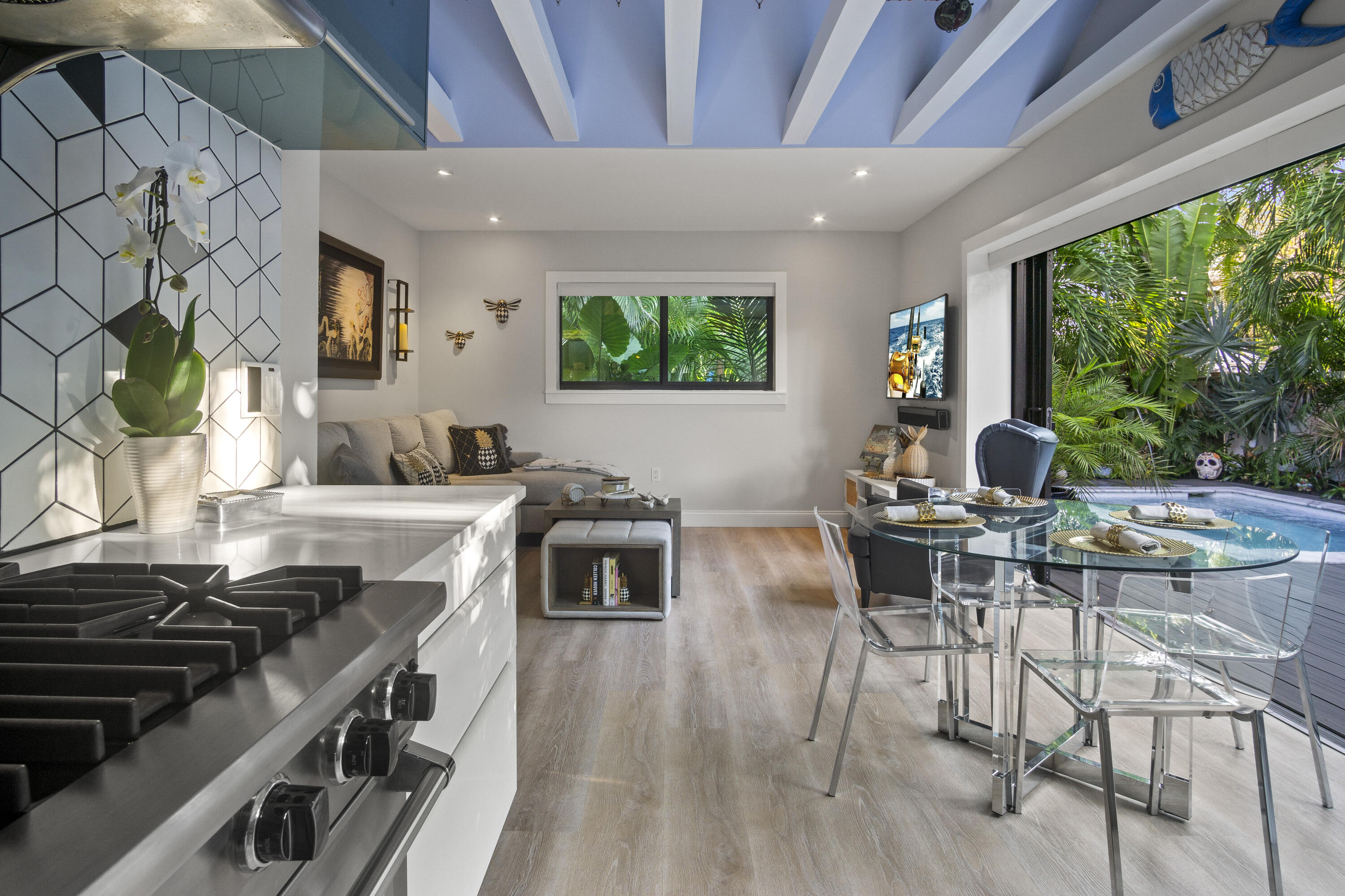 Key West, Florida 33040, United States, 2 Bedrooms Bedrooms, ,2 BathroomsBathrooms,Residential,Active,7201