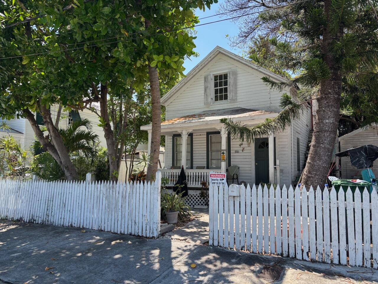 Key West, Florida 33040, United States, 4 Bedrooms Bedrooms, ,2 BathroomsBathrooms,Residential,Active,160789