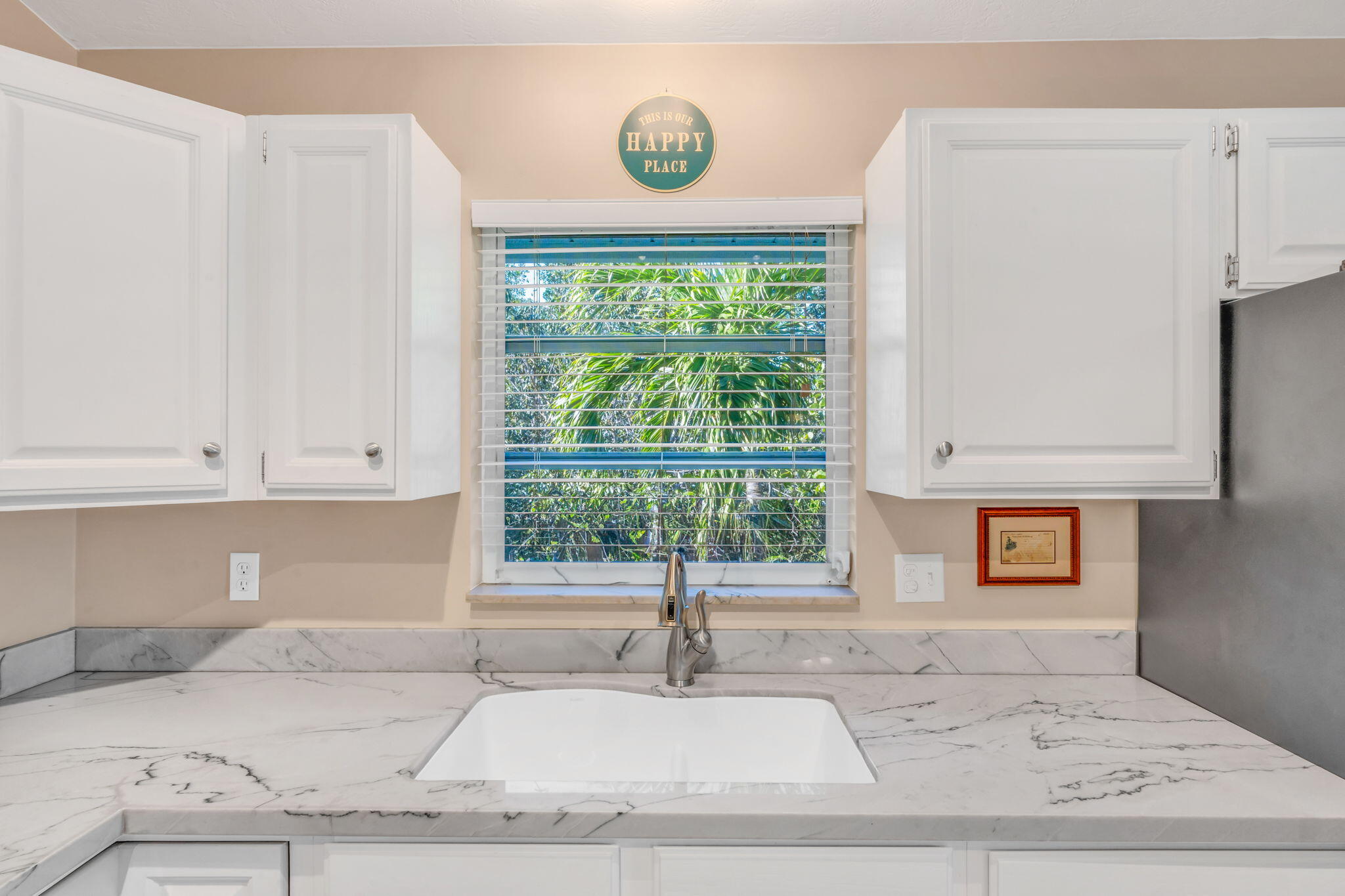 Big Pine, Florida 33043, United States, 2 Bedrooms Bedrooms, ,2 BathroomsBathrooms,Residential,Pending,20658