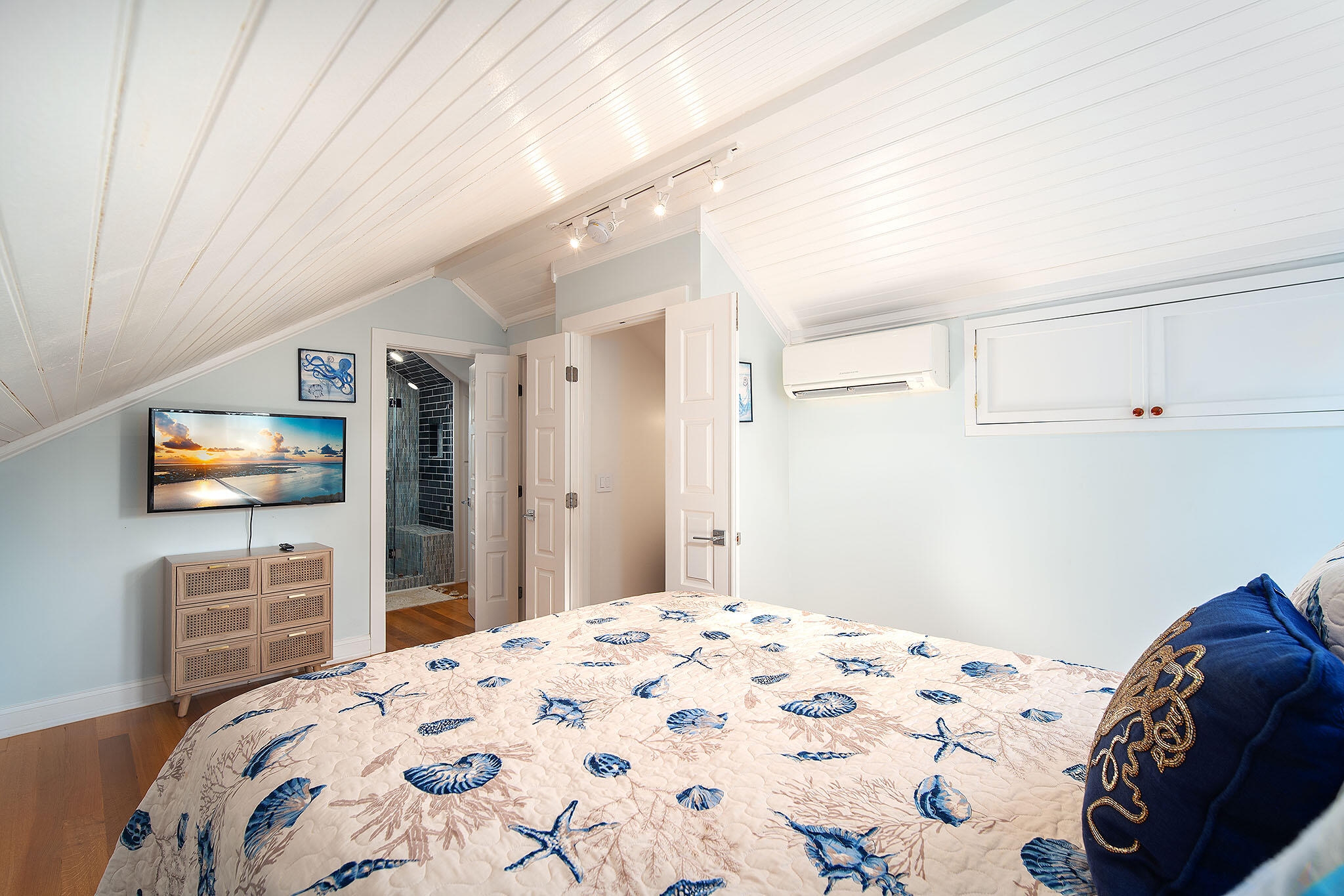 Key West, Florida 33040, United States, 3 Bedrooms Bedrooms, ,3 BathroomsBathrooms,Residential,Active,35215