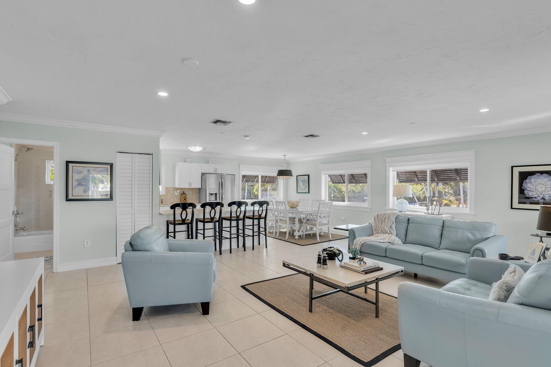 Marathon, Florida 33050, United States, 2 Bedrooms Bedrooms, ,2 BathroomsBathrooms,Residential,Active,205546