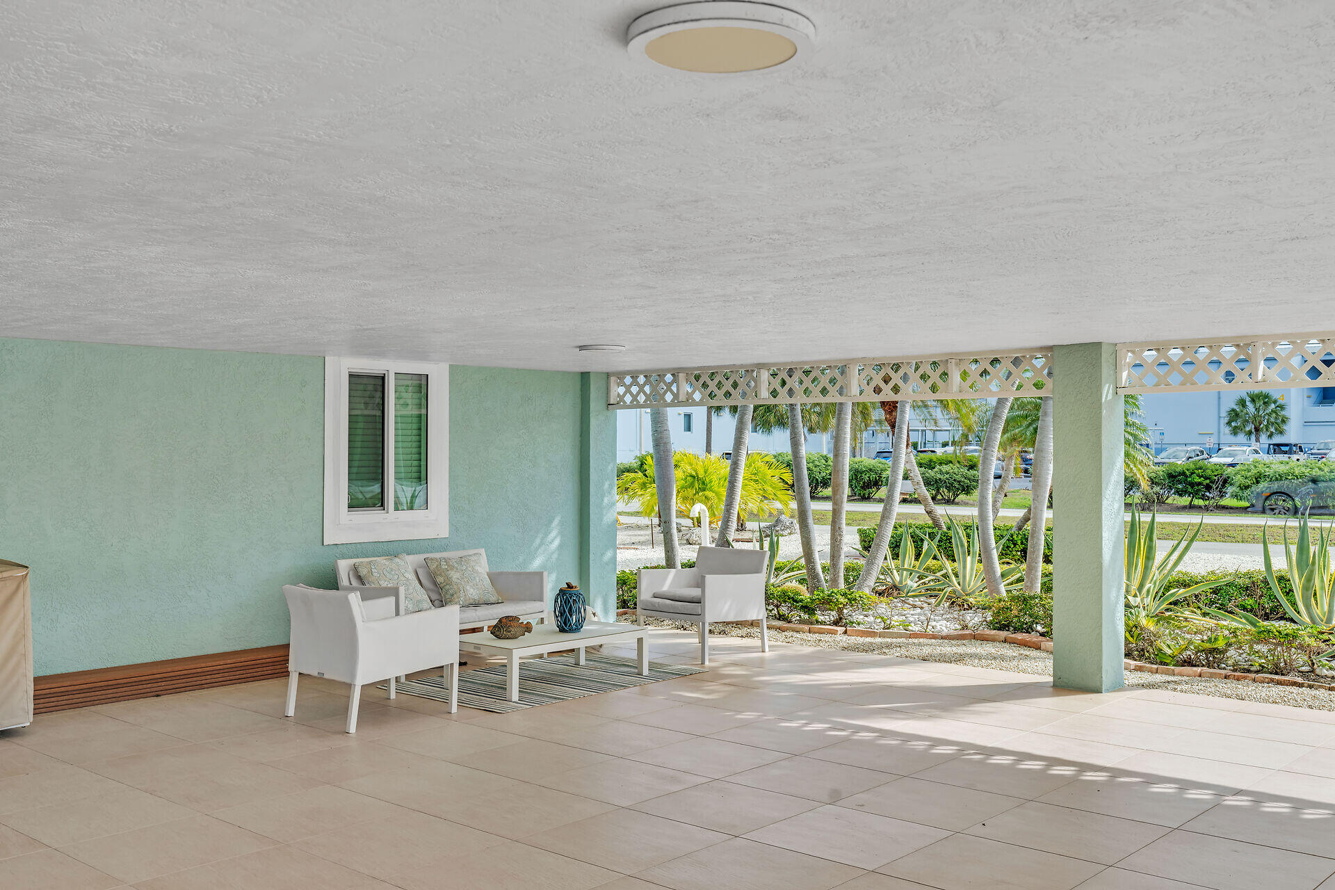 Marathon, Florida 33050, United States, 2 Bedrooms Bedrooms, ,2 BathroomsBathrooms,Residential,Active,205546