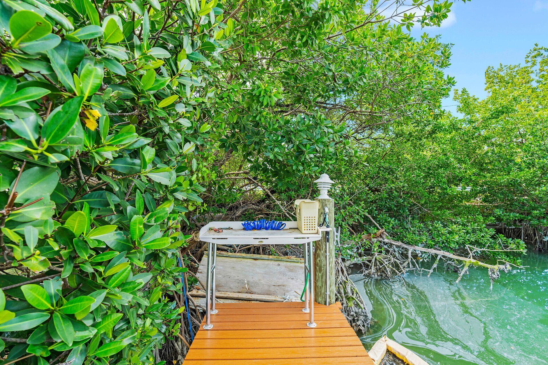 Marathon, Florida 33050, United States, 2 Bedrooms Bedrooms, ,2 BathroomsBathrooms,Residential,Active,205546