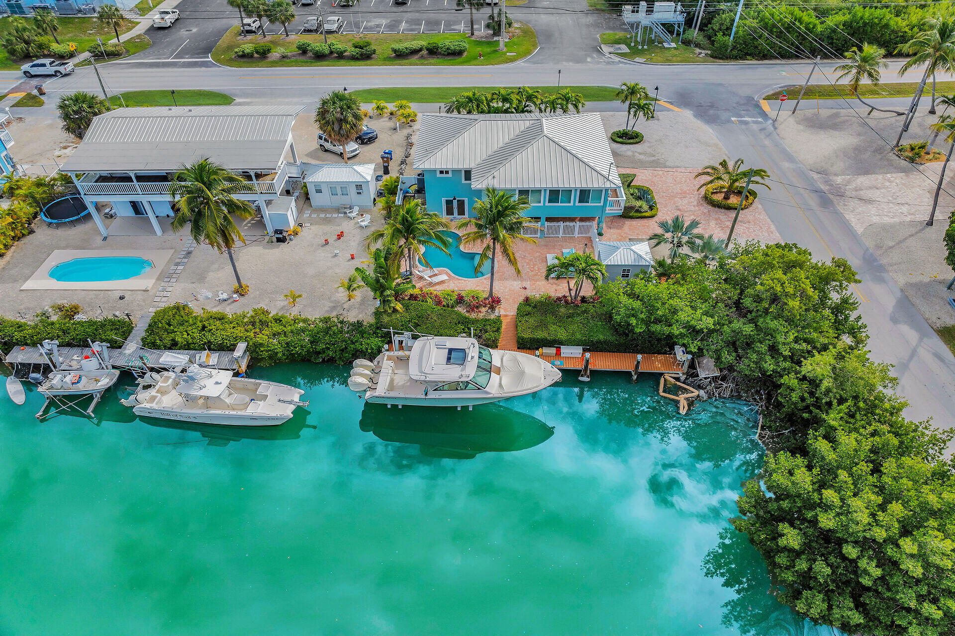 Marathon, Florida 33050, United States, 2 Bedrooms Bedrooms, ,2 BathroomsBathrooms,Residential,Active,205546