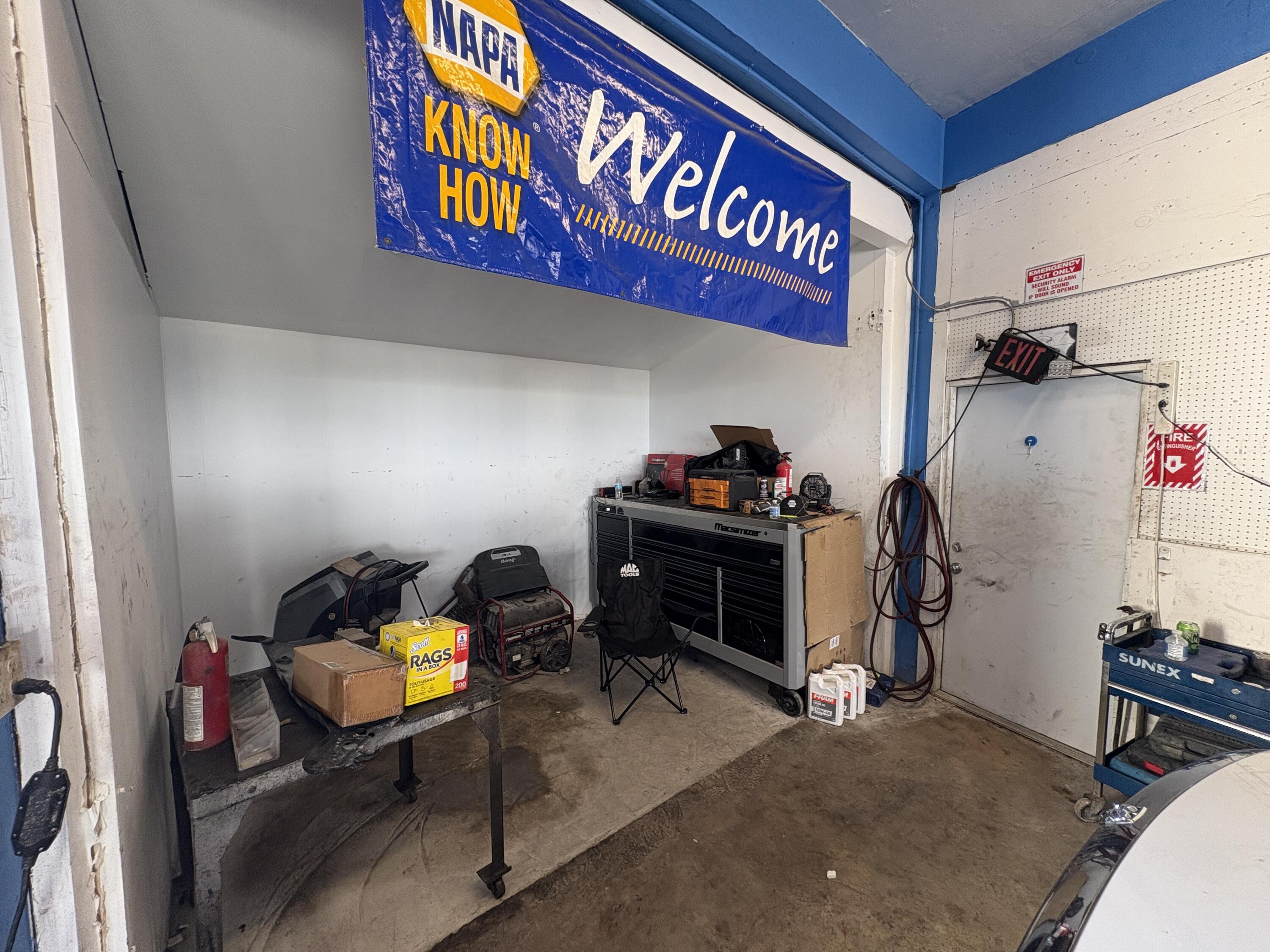 Marathon, Florida 33050, United States, 1 Bedroom Bedrooms, ,2 BathroomsBathrooms,Commercial,Active,223494