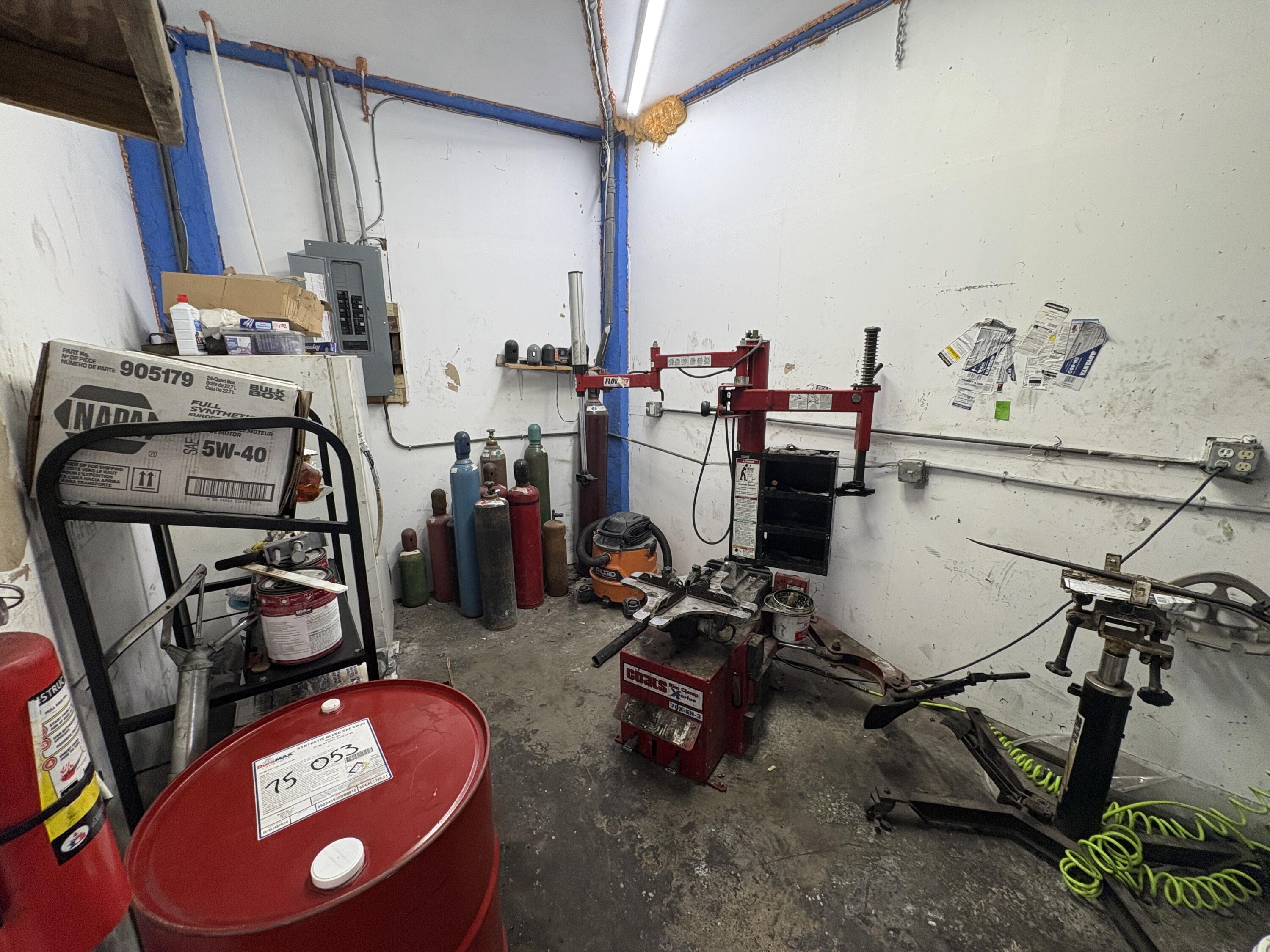 Marathon, Florida 33050, United States, 1 Bedroom Bedrooms, ,2 BathroomsBathrooms,Commercial,Active,223494