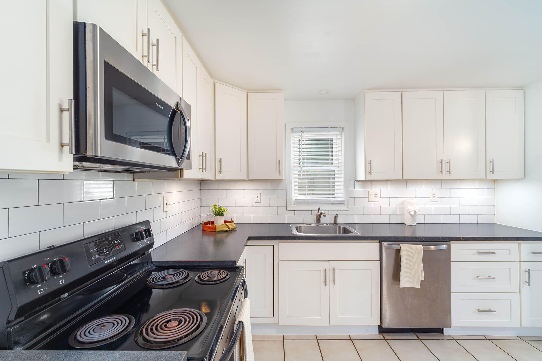 Big Pine, Florida 33043, United States, 3 Bedrooms Bedrooms, ,2 BathroomsBathrooms,Residential,Active,221612