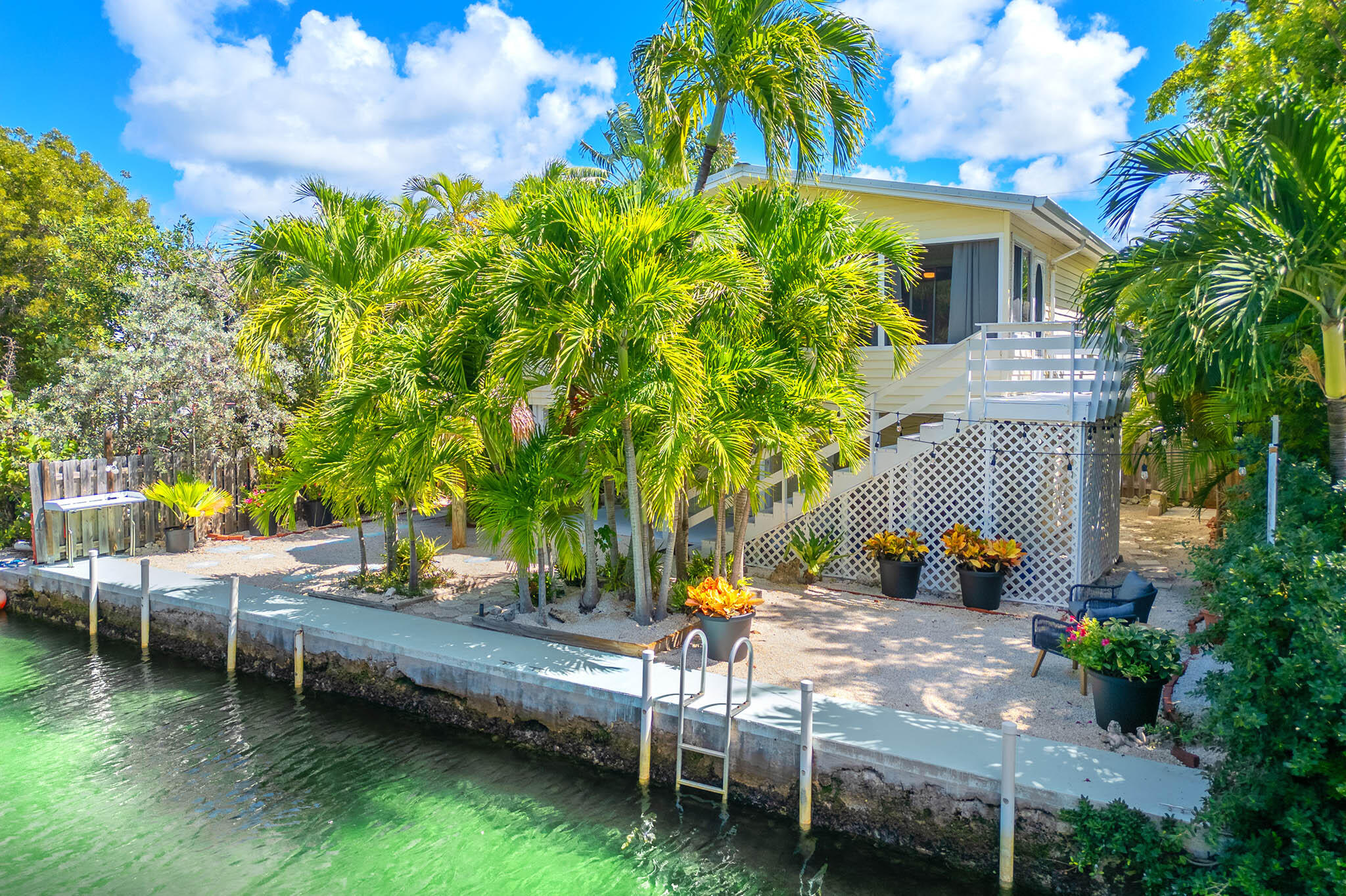 Big Pine, Florida 33043, United States, 3 Bedrooms Bedrooms, ,2 BathroomsBathrooms,Residential,Active,221612