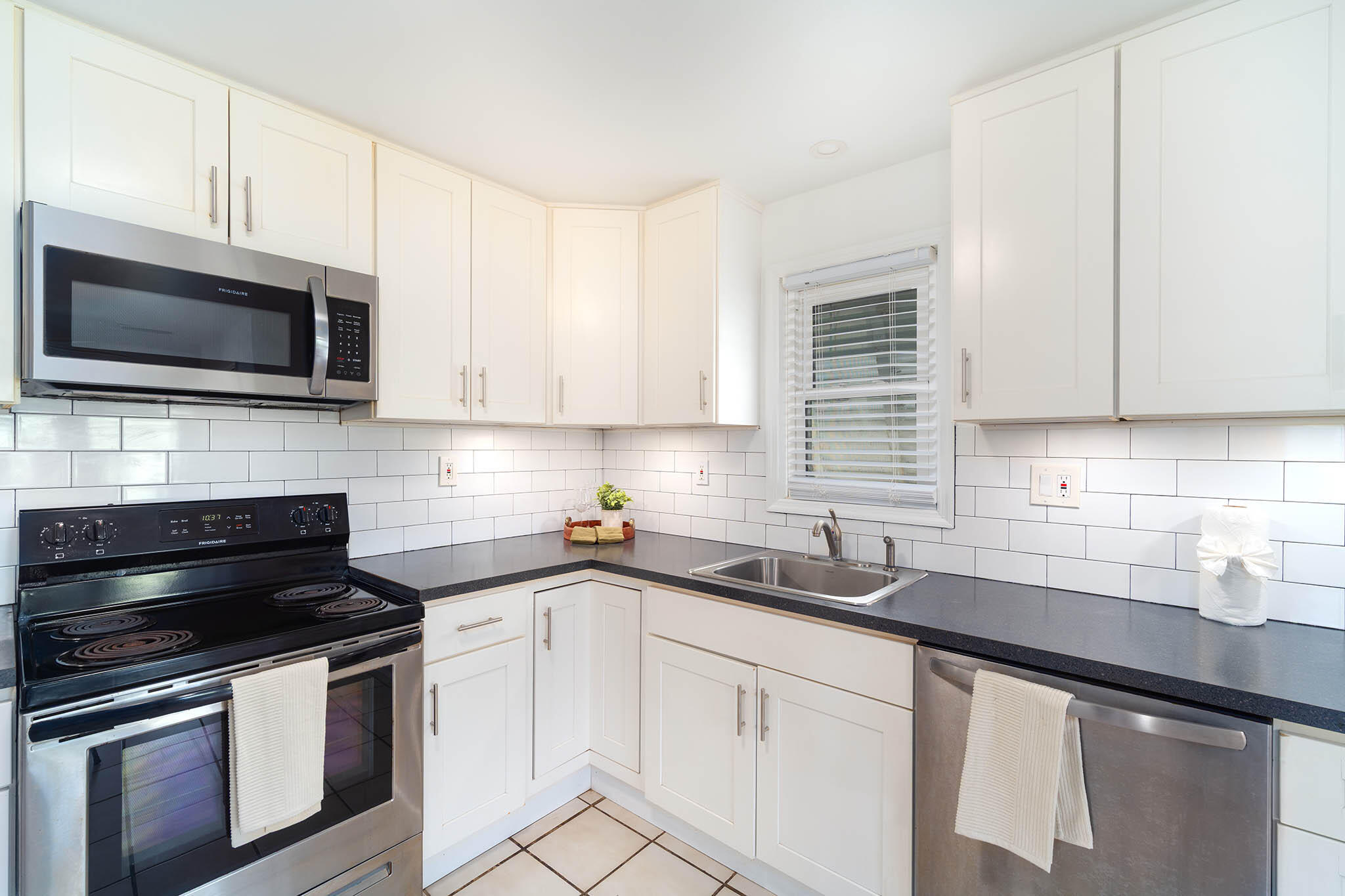 Big Pine, Florida 33043, United States, 3 Bedrooms Bedrooms, ,2 BathroomsBathrooms,Residential,Active,221612