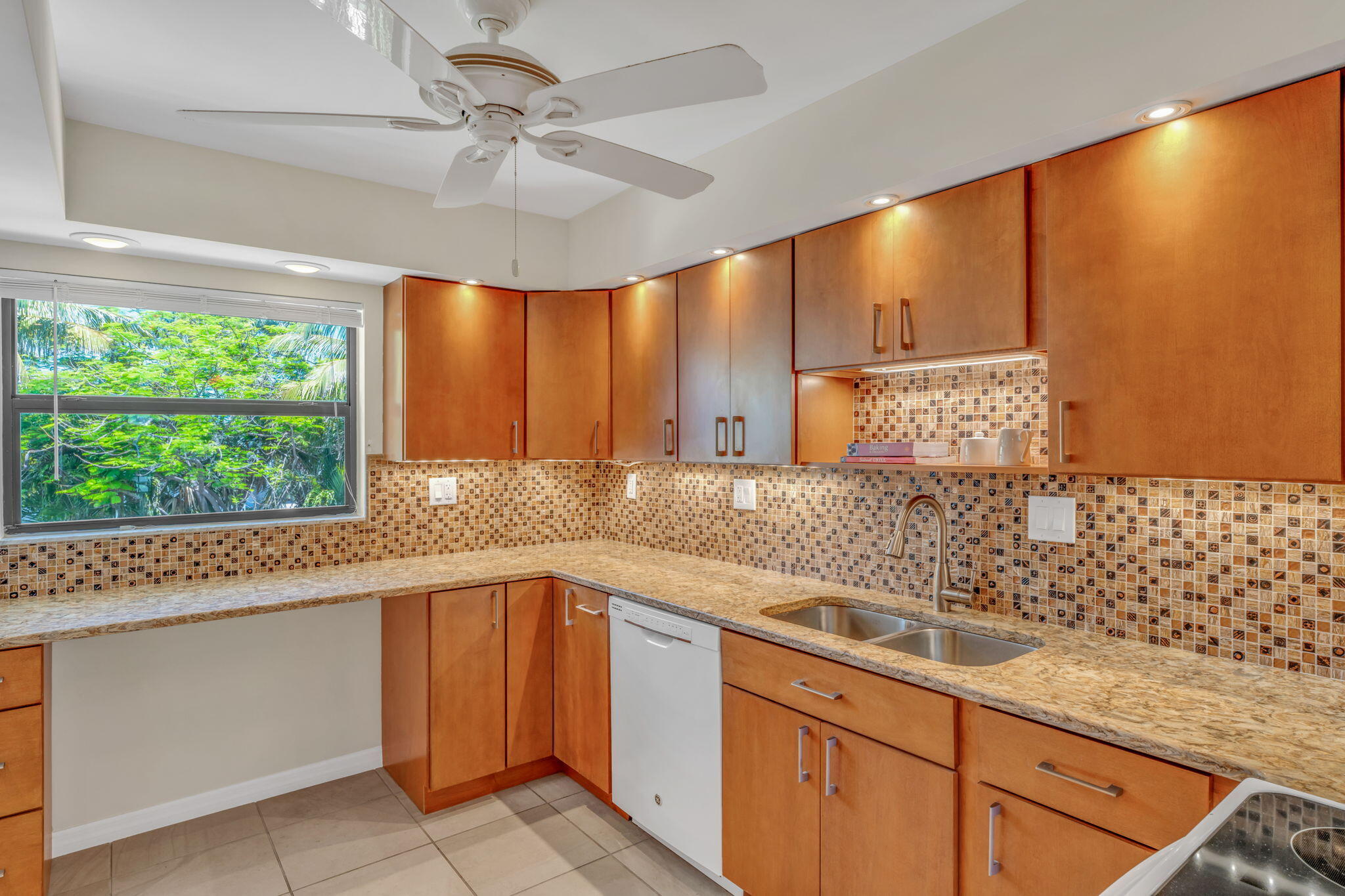 Key Colony, Florida 33051, United States, 2 Bedrooms Bedrooms, ,3 BathroomsBathrooms,Residential,Active,139559