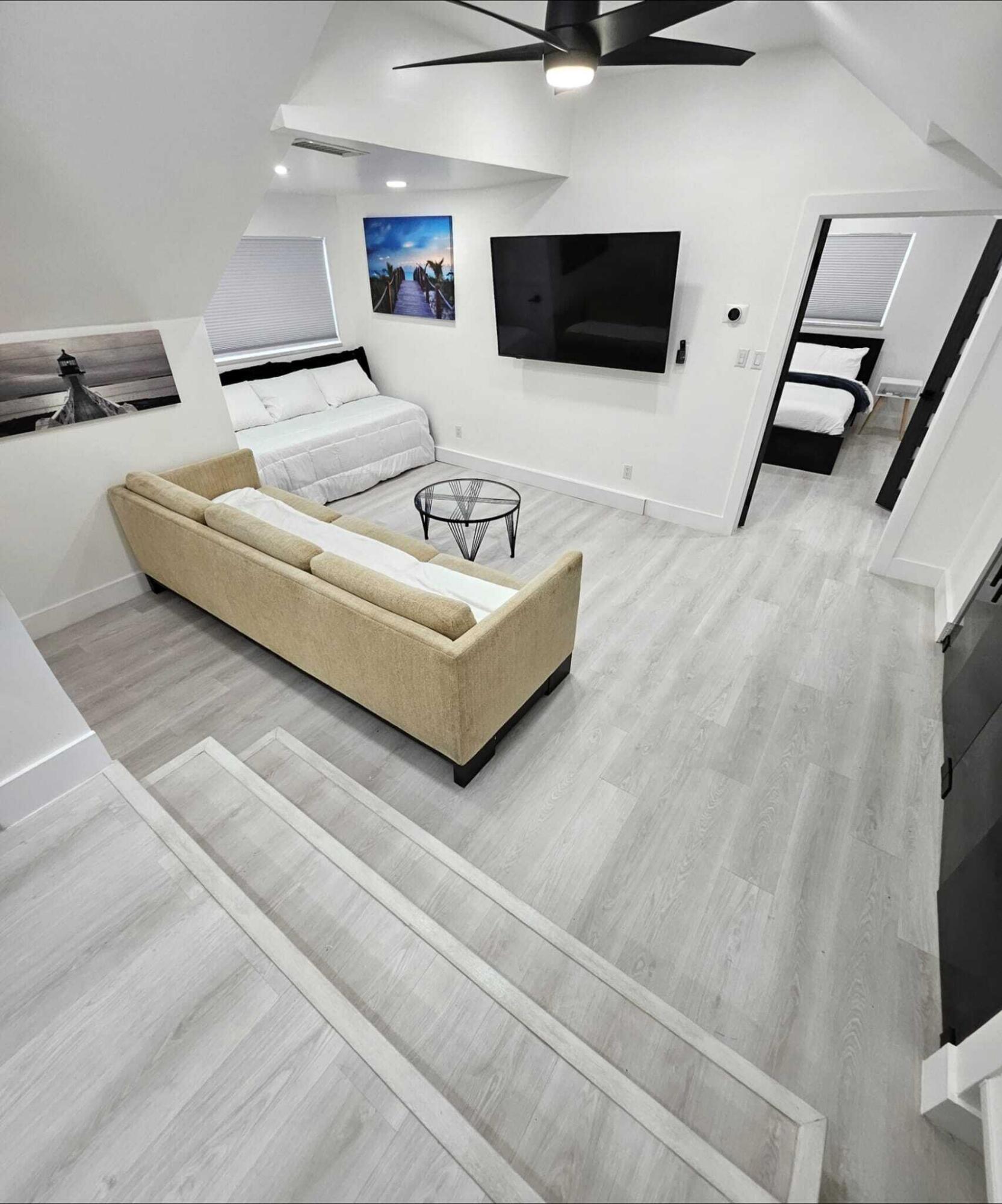 Key West, Florida 33040, United States, 2 Bedrooms Bedrooms, ,2 BathroomsBathrooms,Residential,Active,163884