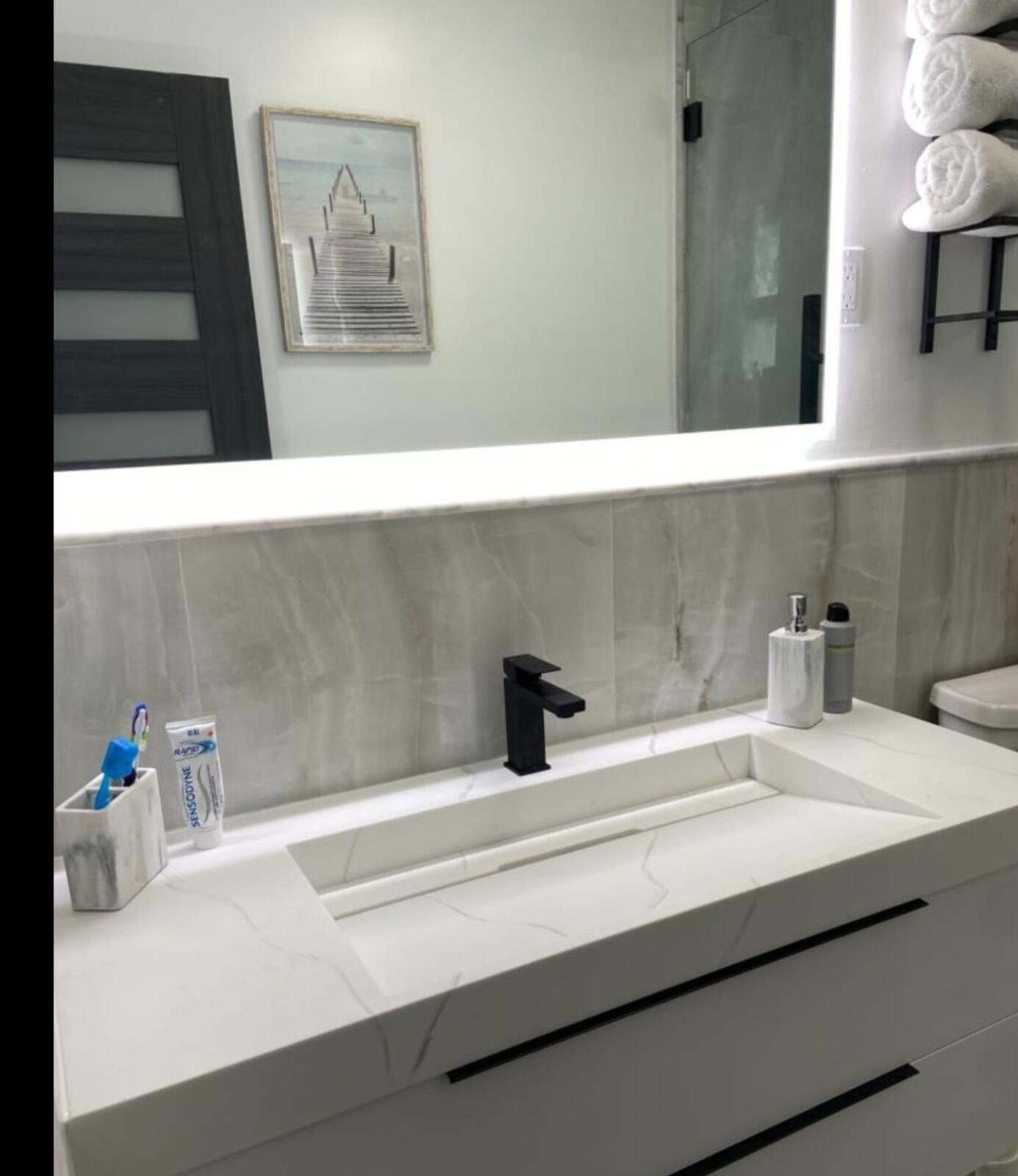 Key West, Florida 33040, United States, 2 Bedrooms Bedrooms, ,2 BathroomsBathrooms,Residential,Active,163884