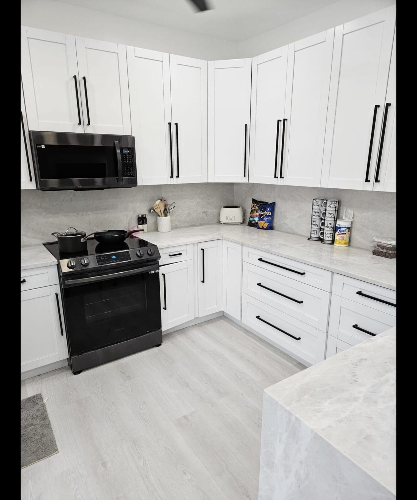 Key West, Florida 33040, United States, 2 Bedrooms Bedrooms, ,2 BathroomsBathrooms,Residential,Active,163884