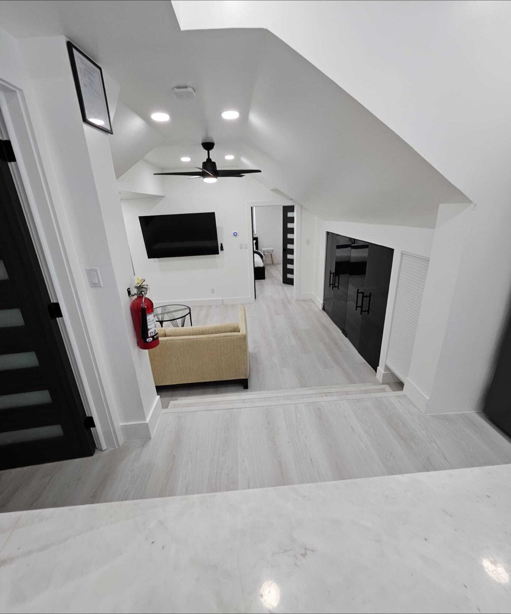 Key West, Florida 33040, United States, 2 Bedrooms Bedrooms, ,2 BathroomsBathrooms,Residential,Active,163884