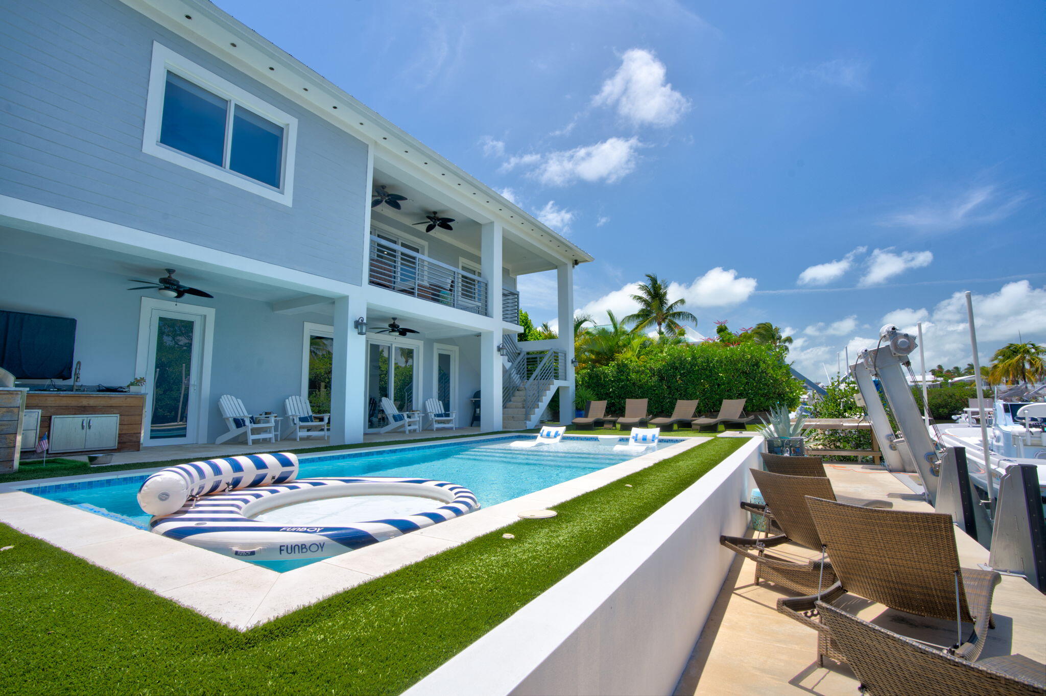 Islamorada, Florida 33036, United States, 4 Bedrooms Bedrooms, ,4 BathroomsBathrooms,Residential,Active,84111