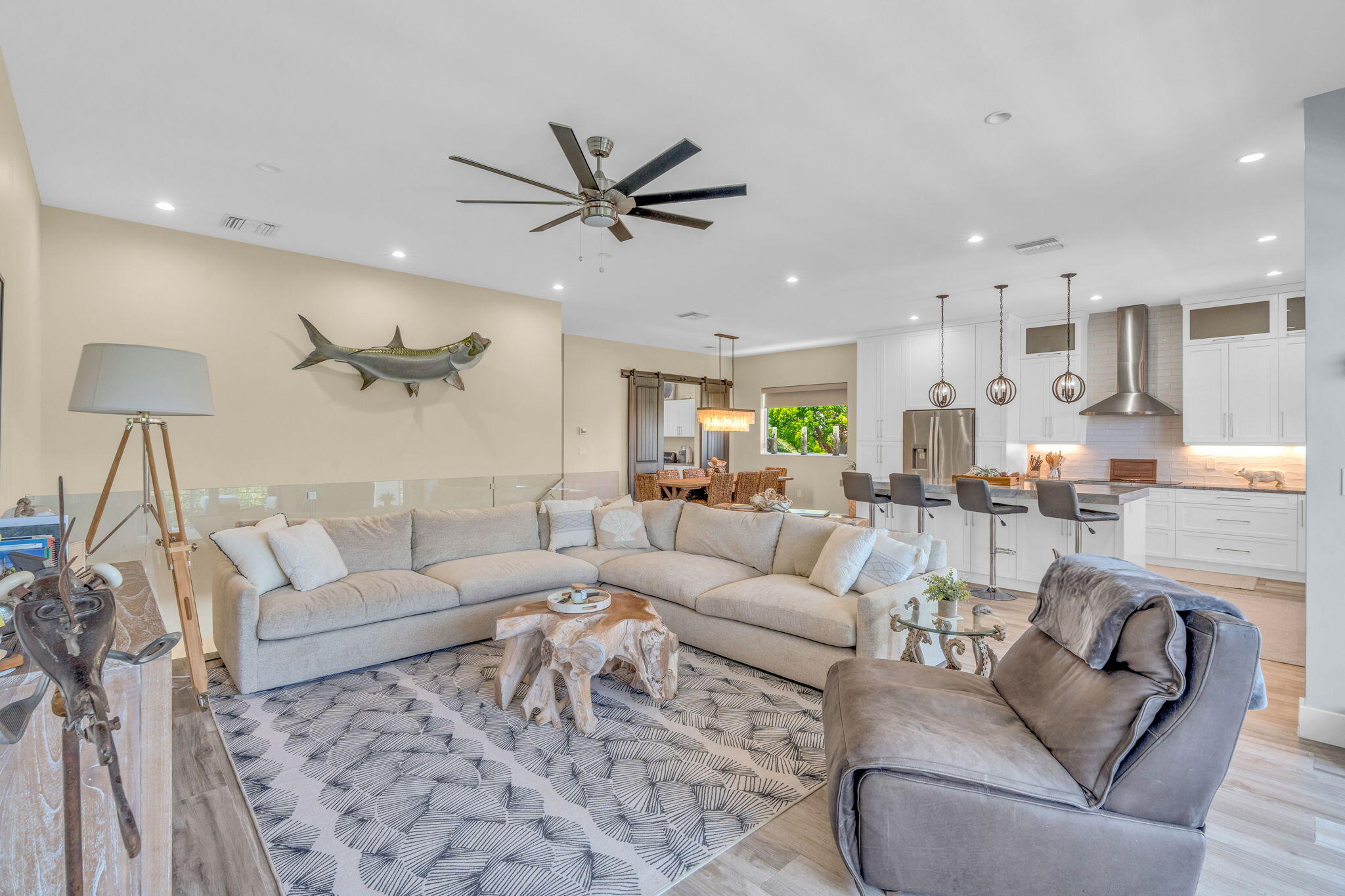 Islamorada, Florida 33036, United States, 4 Bedrooms Bedrooms, ,4 BathroomsBathrooms,Residential,Active,84111