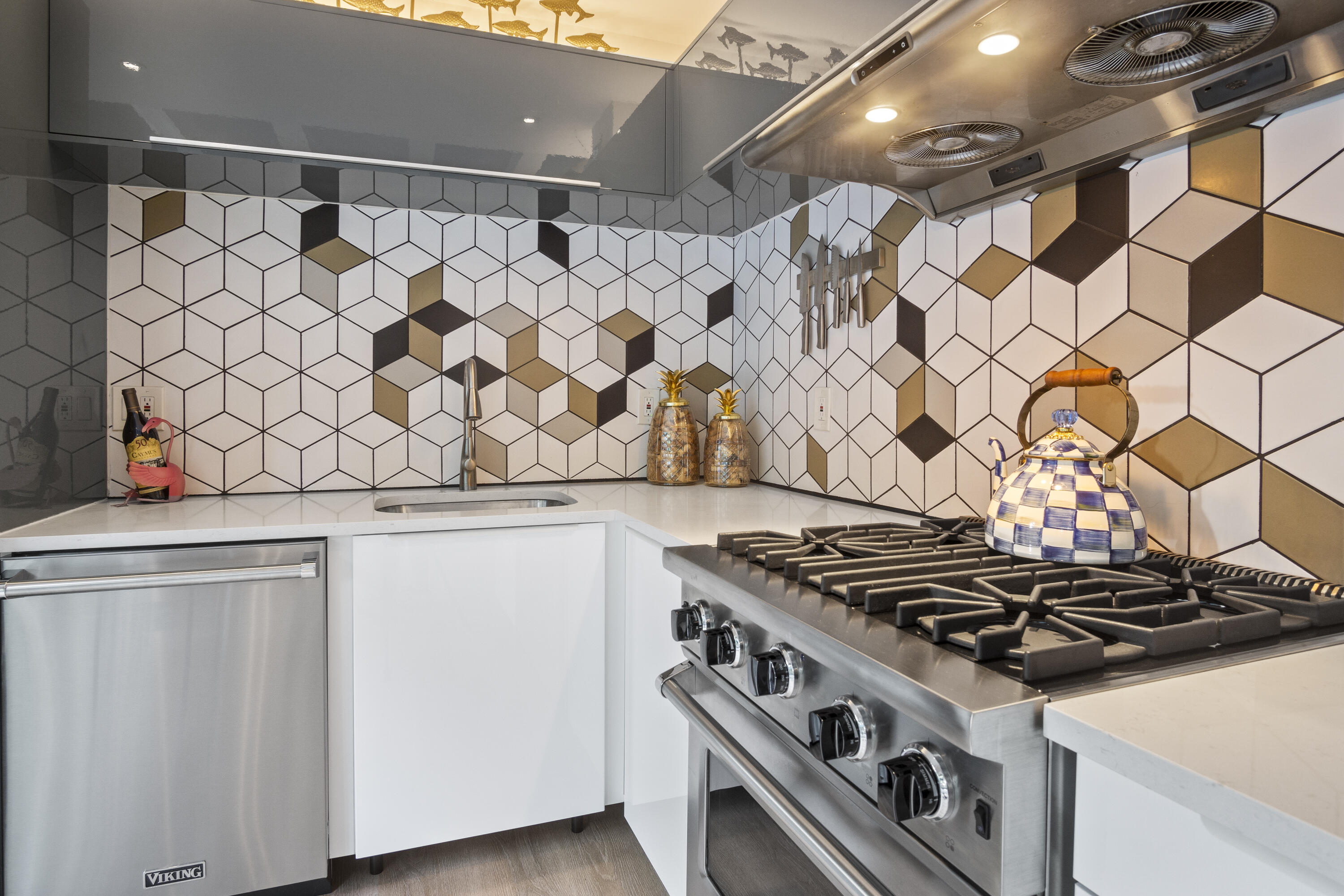 Key West, Florida 33040, United States, 2 Bedrooms Bedrooms, ,2 BathroomsBathrooms,Residential,Active,227586