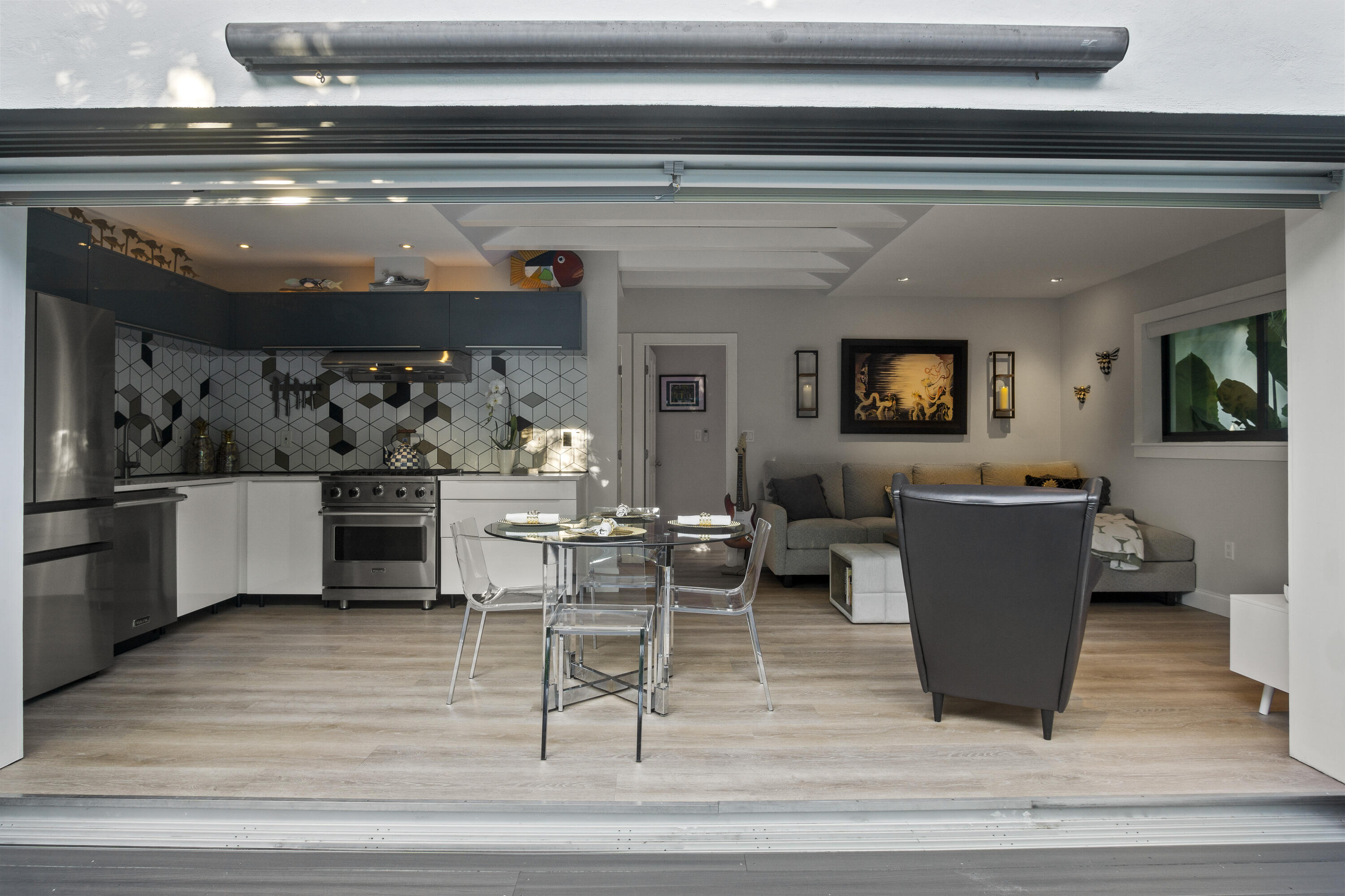 Key West, Florida 33040, United States, 2 Bedrooms Bedrooms, ,2 BathroomsBathrooms,Residential,Active,227586