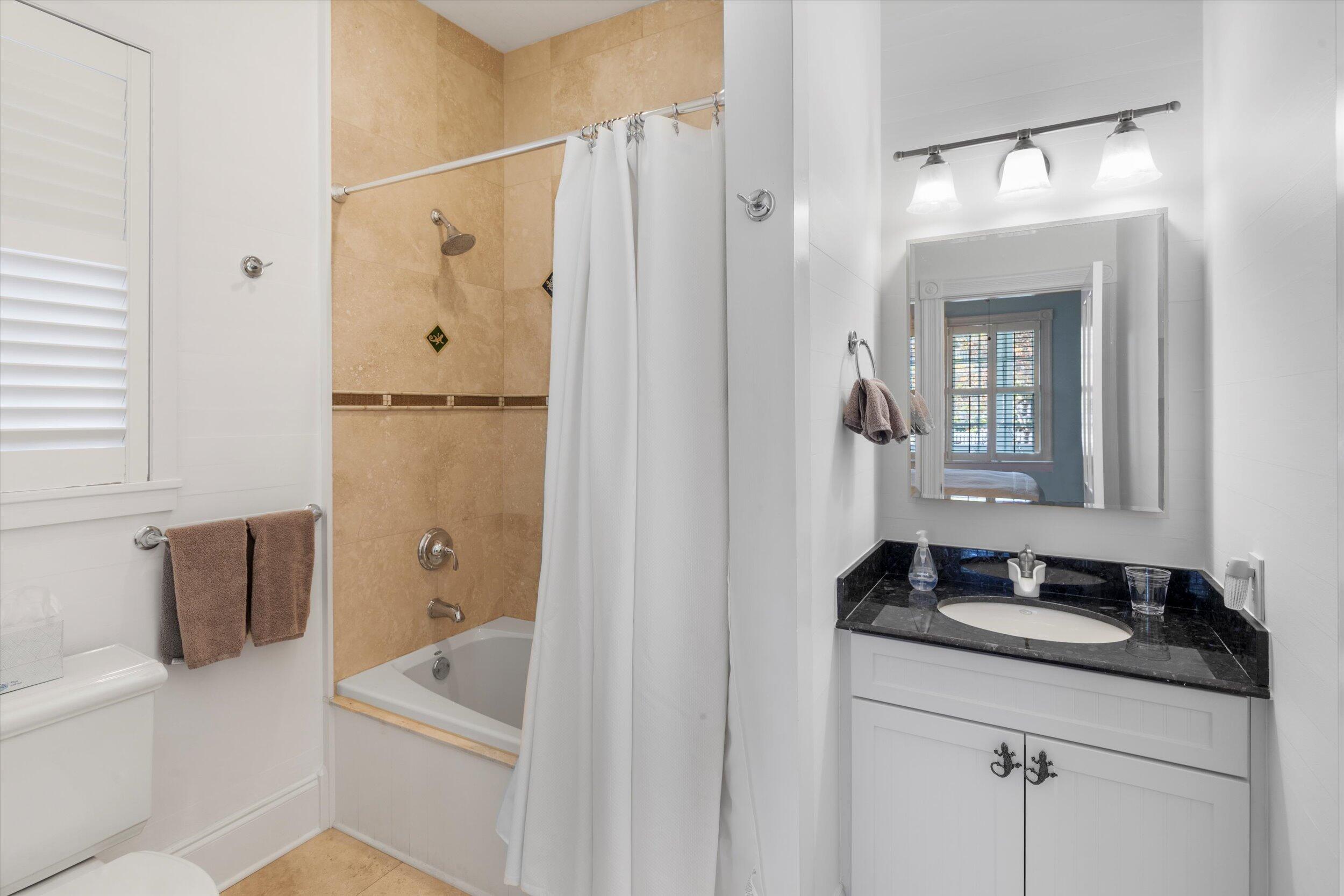 Key West, Florida 33040, United States, 4 Bedrooms Bedrooms, ,5 BathroomsBathrooms,Residential,Active,6930