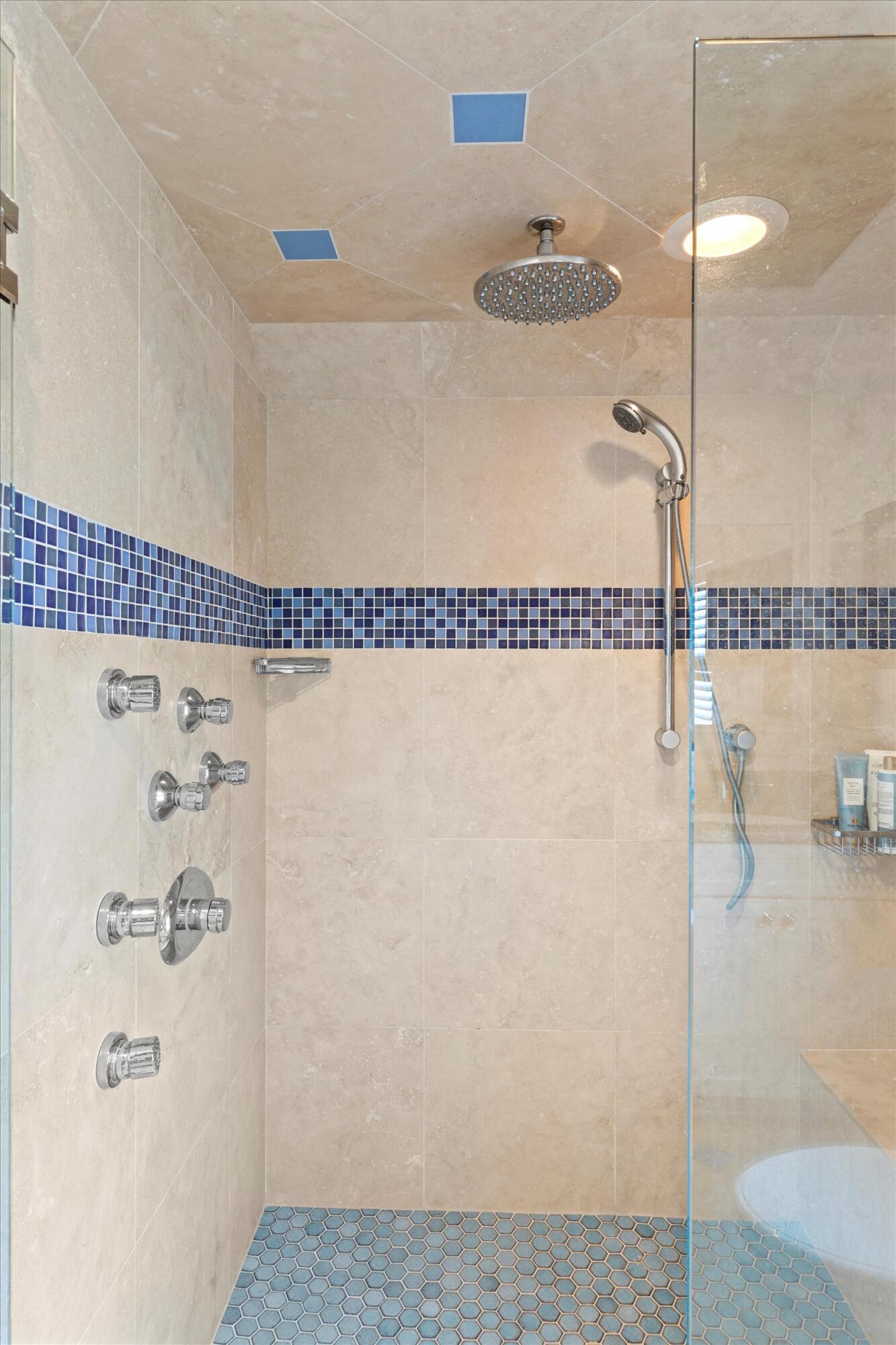 Key West, Florida 33040, United States, 4 Bedrooms Bedrooms, ,5 BathroomsBathrooms,Residential,Active,6930