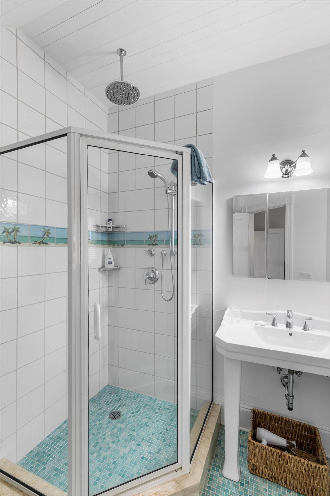 Key West, Florida 33040, United States, 4 Bedrooms Bedrooms, ,5 BathroomsBathrooms,Residential,Active,6930