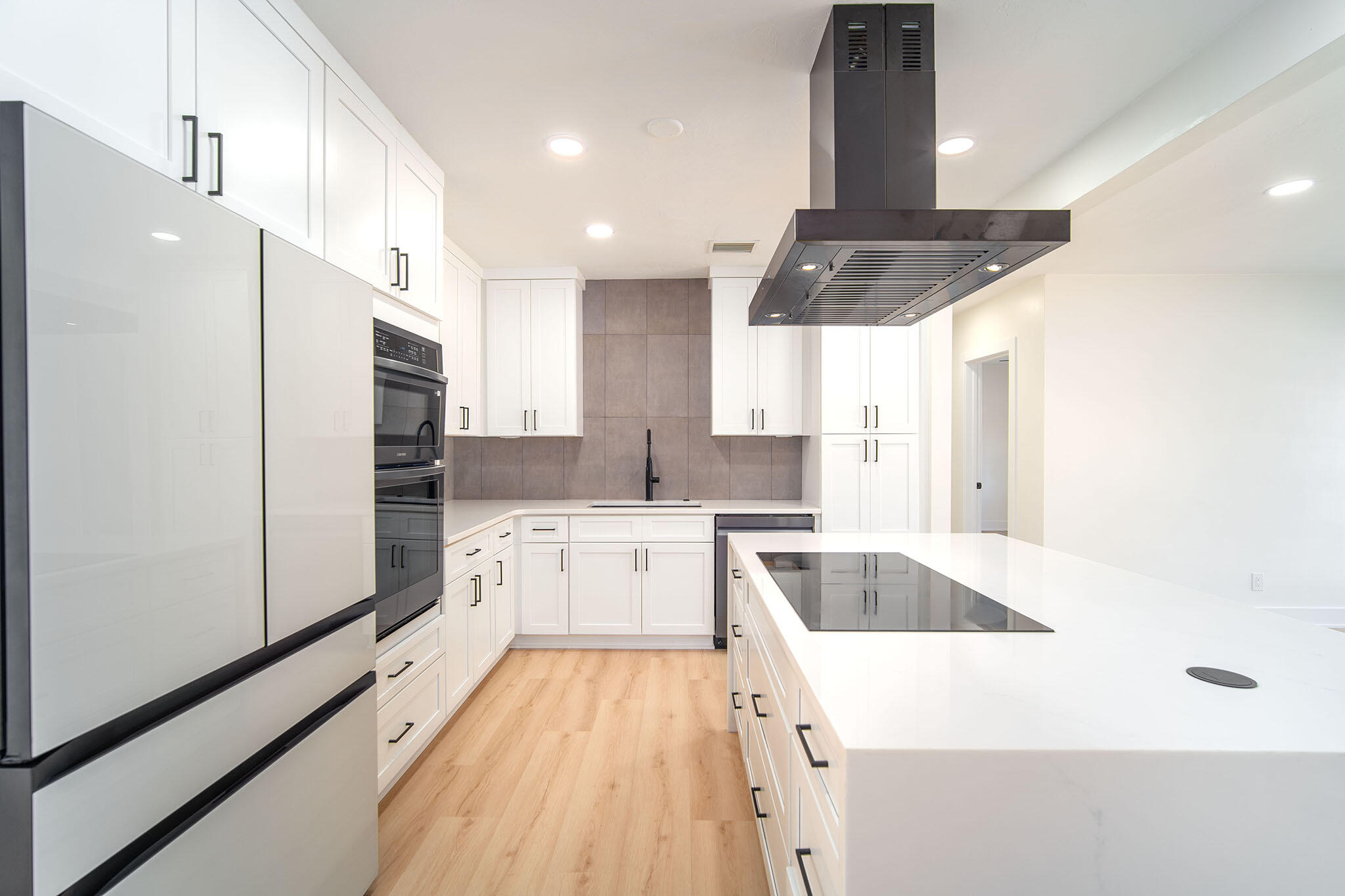 Saddle Bunch, Florida 33040, United States, 4 Bedrooms Bedrooms, ,3 BathroomsBathrooms,Residential,Active,18561