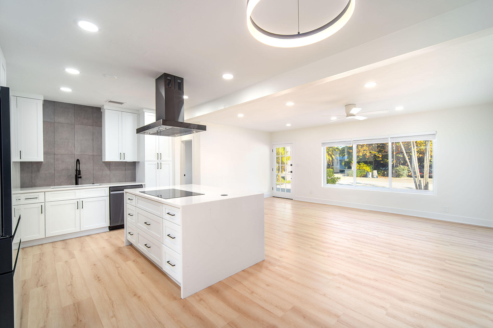 Saddle Bunch, Florida 33040, United States, 4 Bedrooms Bedrooms, ,3 BathroomsBathrooms,Residential,Active,18561