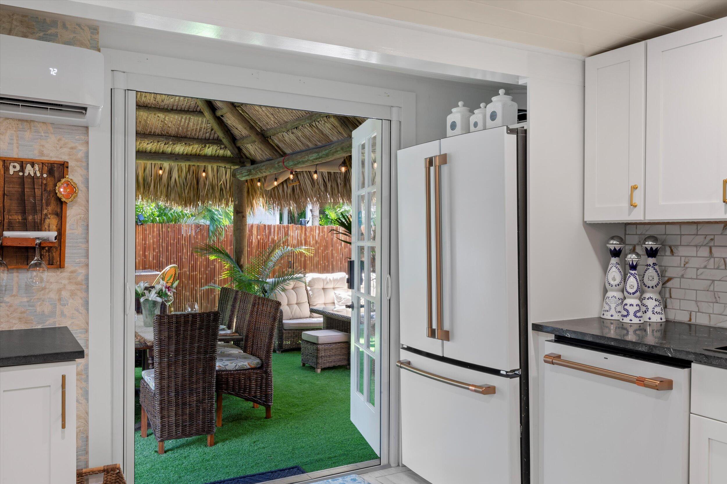 Key West, Florida 33040, United States, 3 Bedrooms Bedrooms, ,3 BathroomsBathrooms,Residential,Active,126865