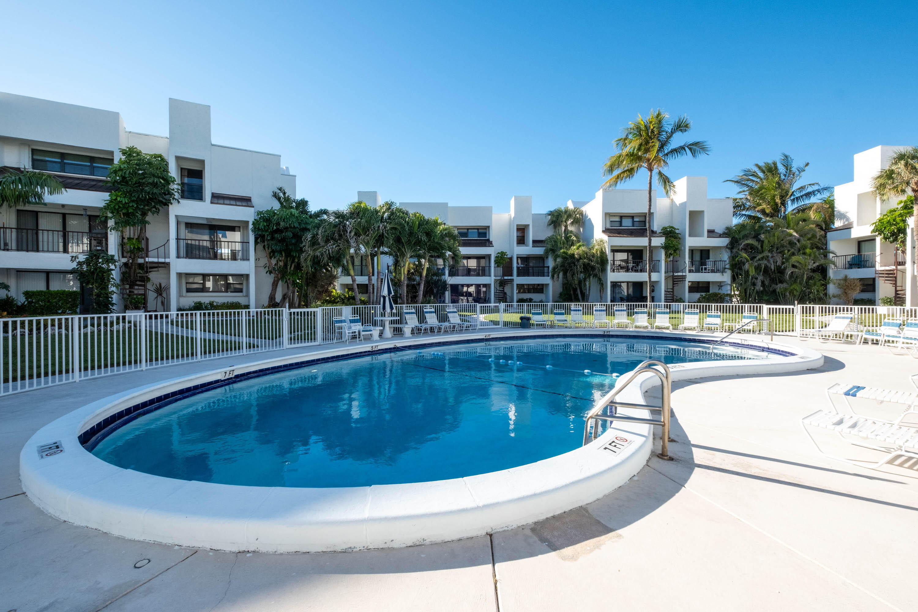 Key Colony, Florida 33051, United States, 2 Bedrooms Bedrooms, ,2 BathroomsBathrooms,Residential,Contingent,27804