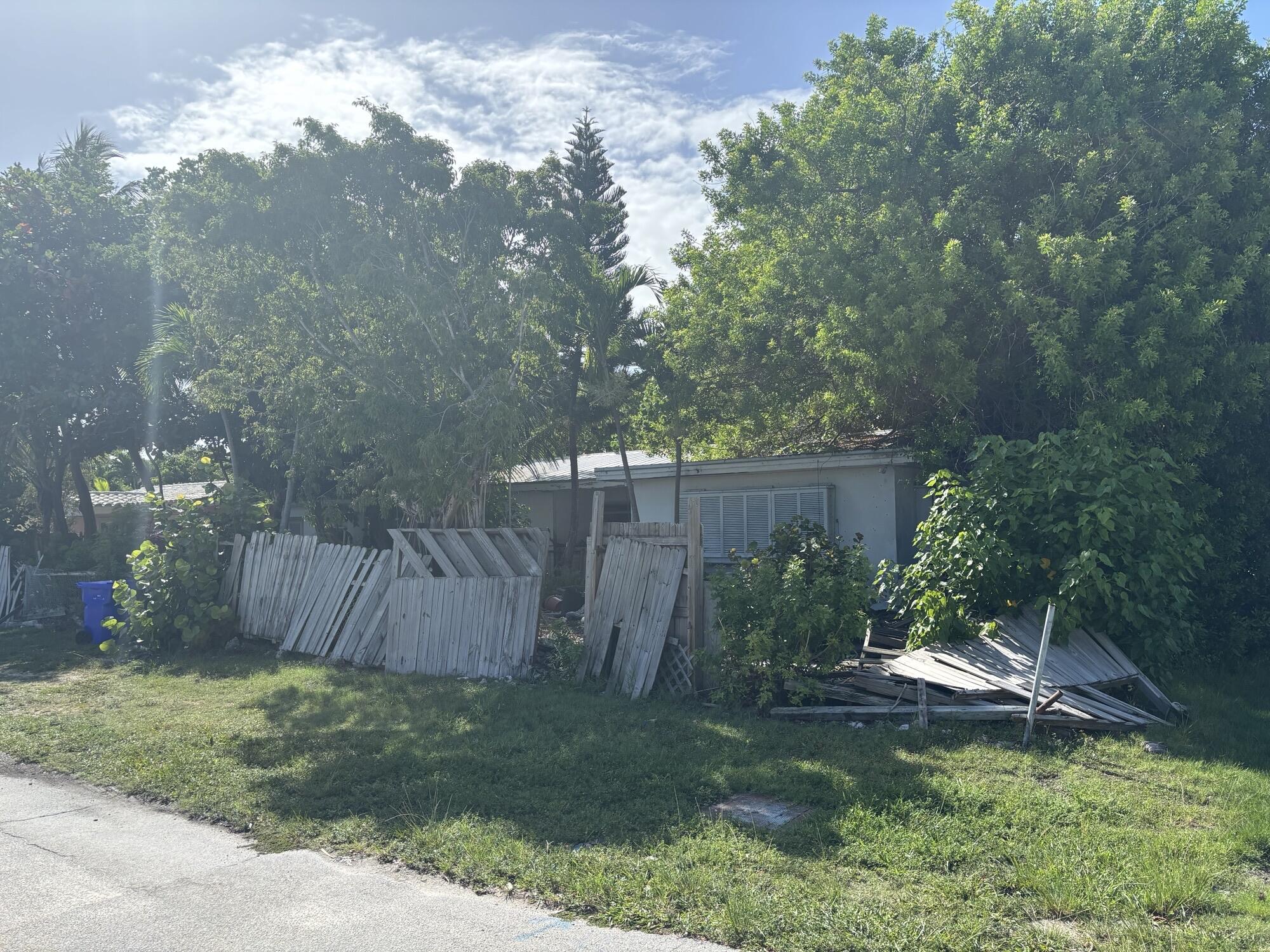 Key West, Florida 33040, United States, 3 Bedrooms Bedrooms, ,1 BathroomBathrooms,Residential,Active,169054